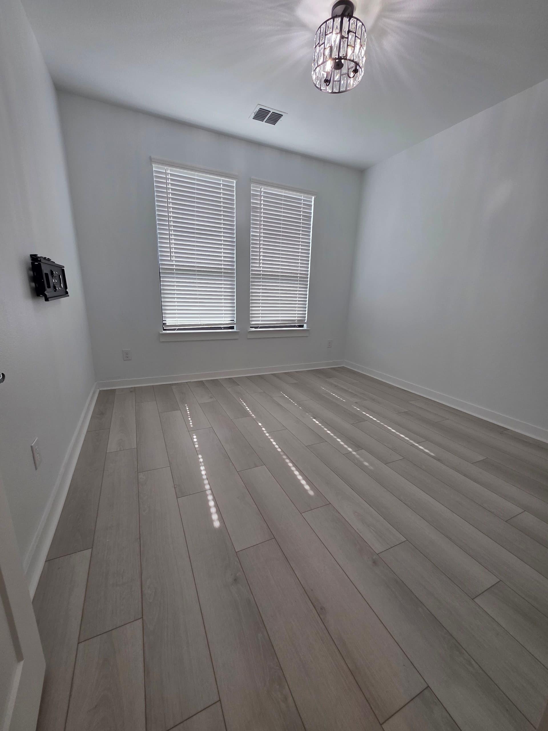 Gallery photos for Frisco Home Goes From Old Carpet to Fresh Wood Flooring: Image #3