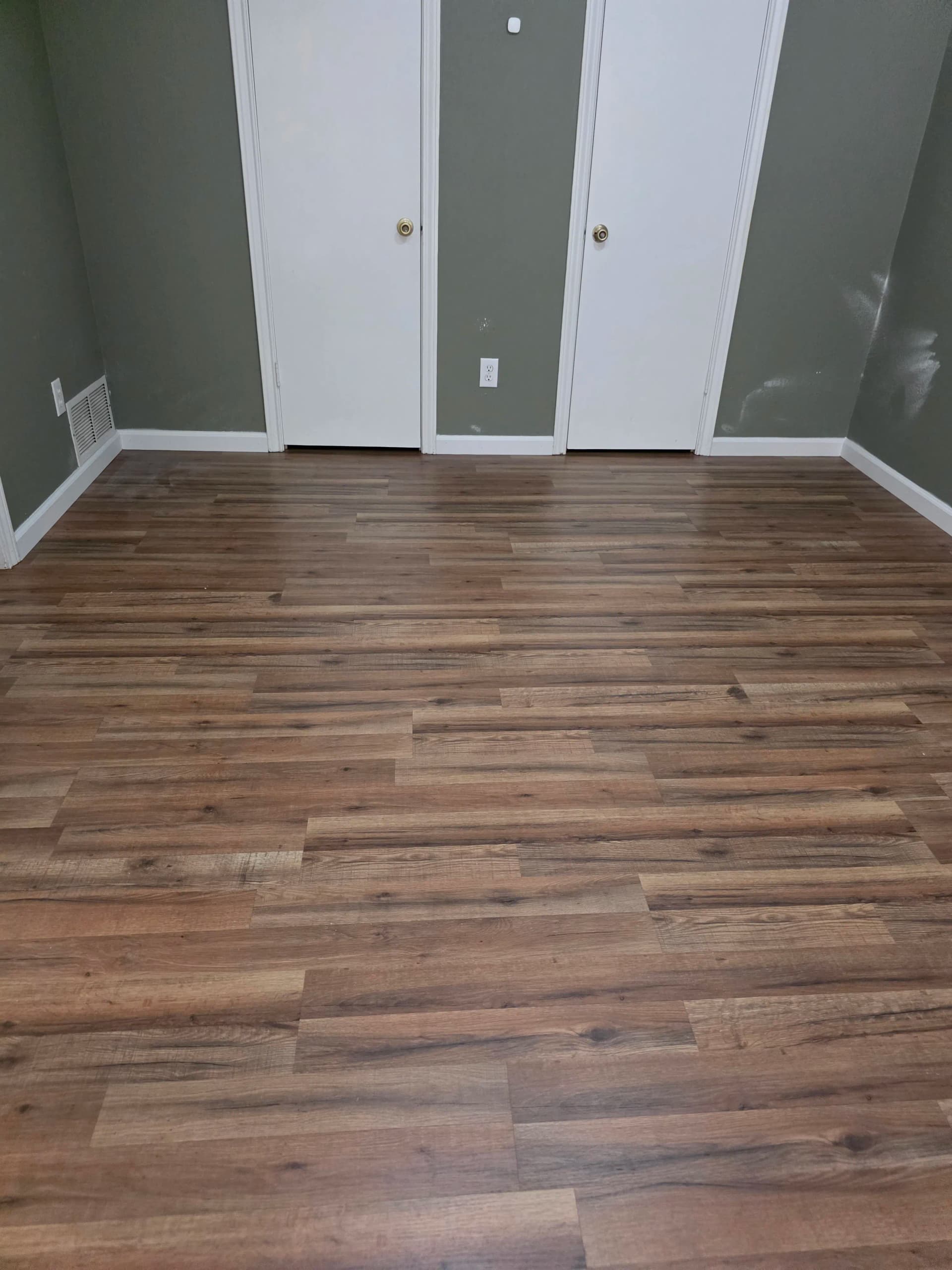 Gallery photos for Rental Home Floor Overhaul in Carrollton - Carpet and Laminate: Image #9