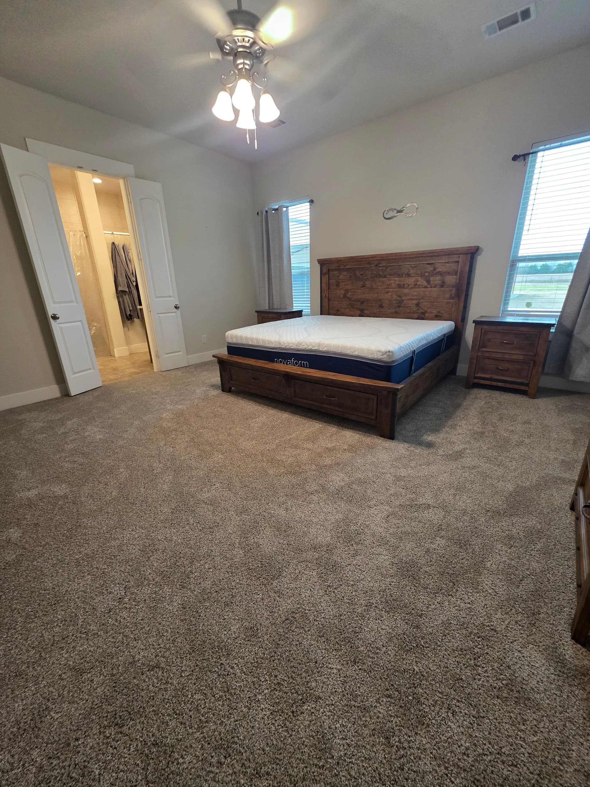 Gallery photos for Cozy Mohawk Carpets and Elegant Hardwood in Waxahachie: Image #1
