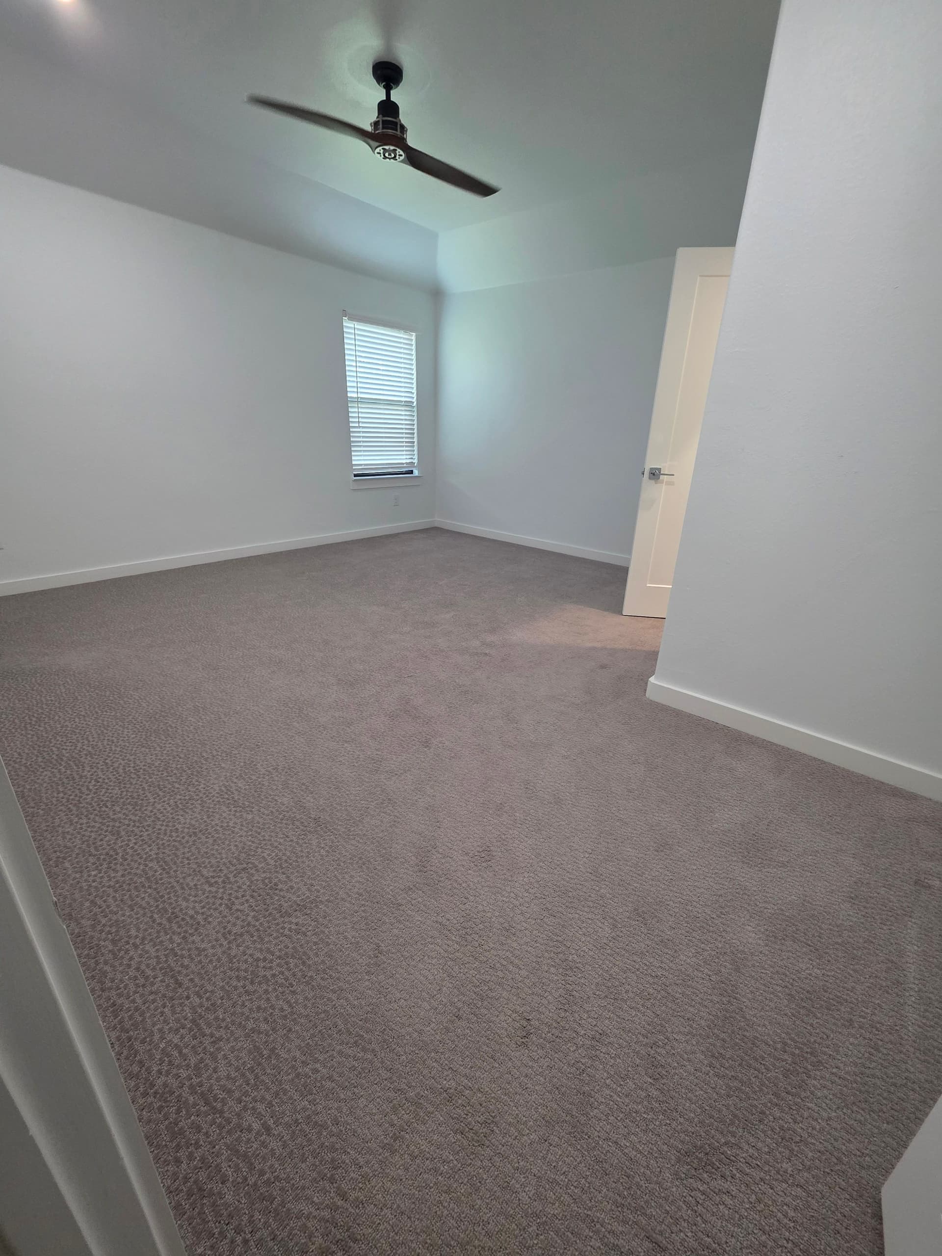 Gallery photos for Carpet Out LVP and Laminate In for This Home Upgrade: Image #5