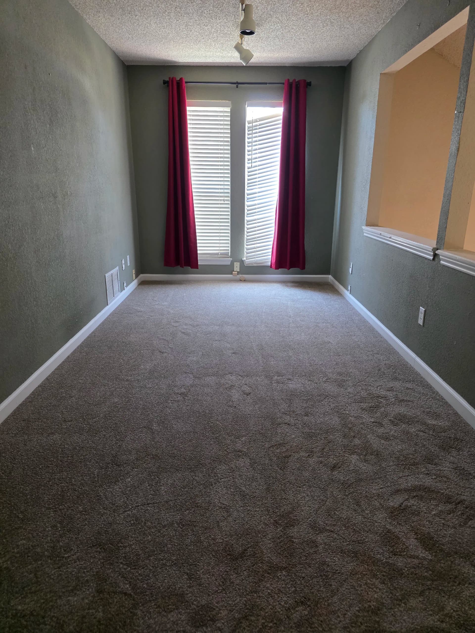 Gallery photos for Rental Home Floor Overhaul in Carrollton - Carpet and Laminate: Image #7