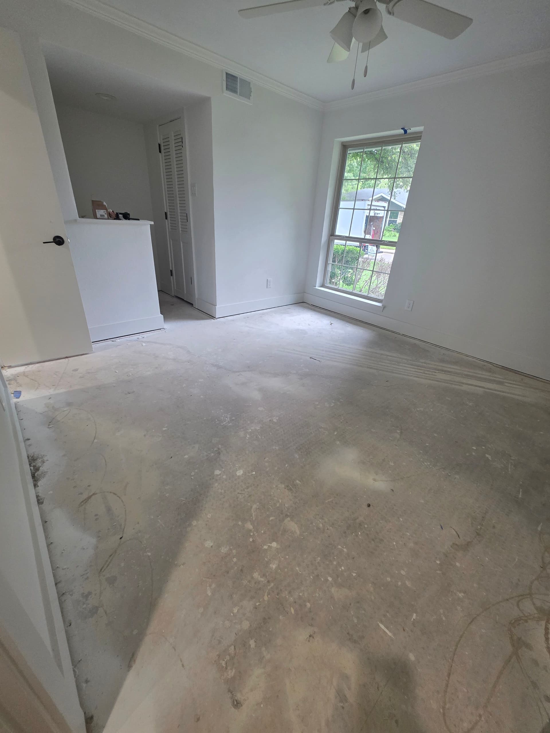 Gallery photos for Plush and Berber Carpet Installed Across 5 Rooms and Stairs: Image #1