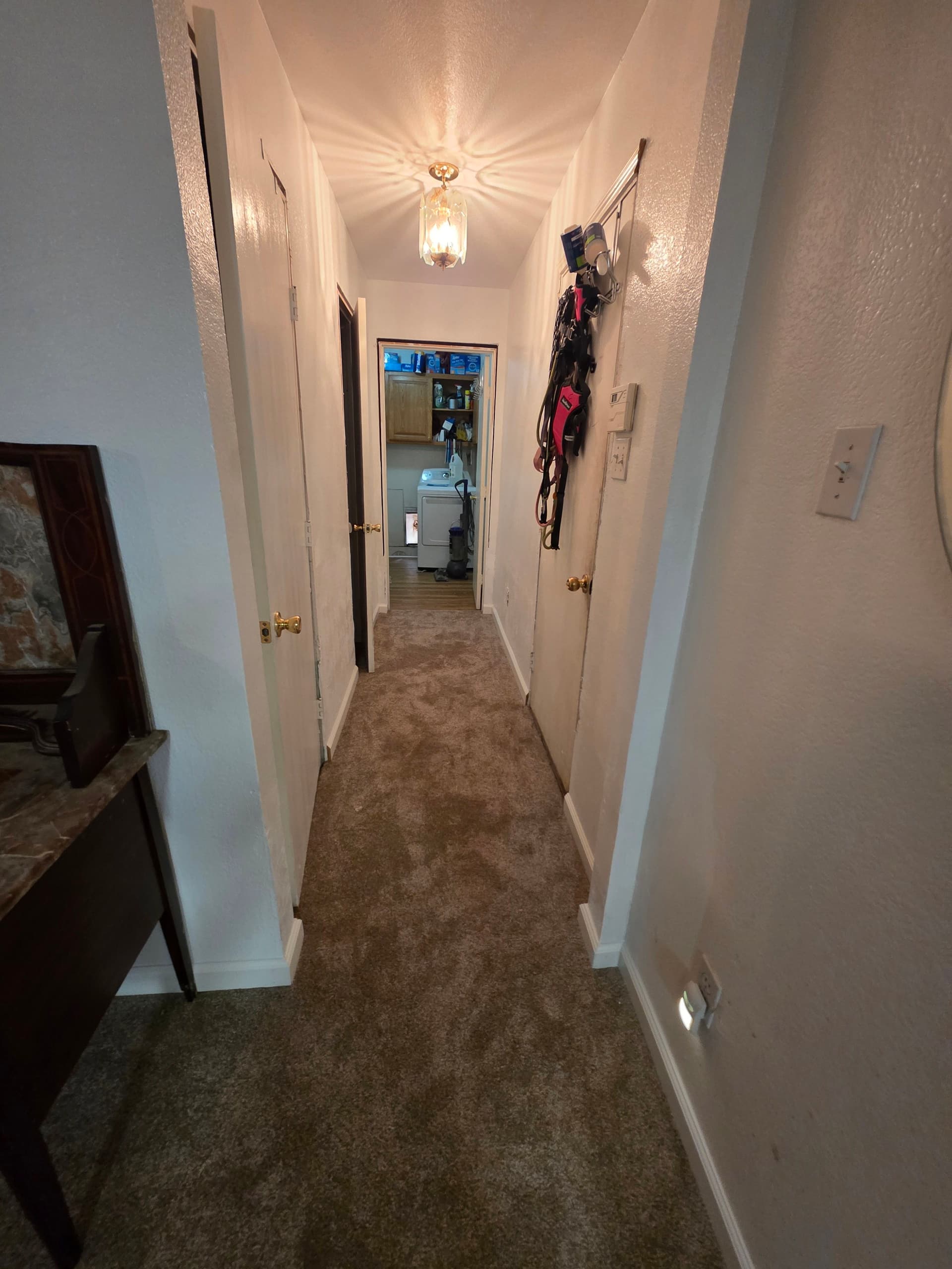 Gallery photos for 60oz Mohawk Carpet and New Baseboards Installed Throughout This Home: Image #5