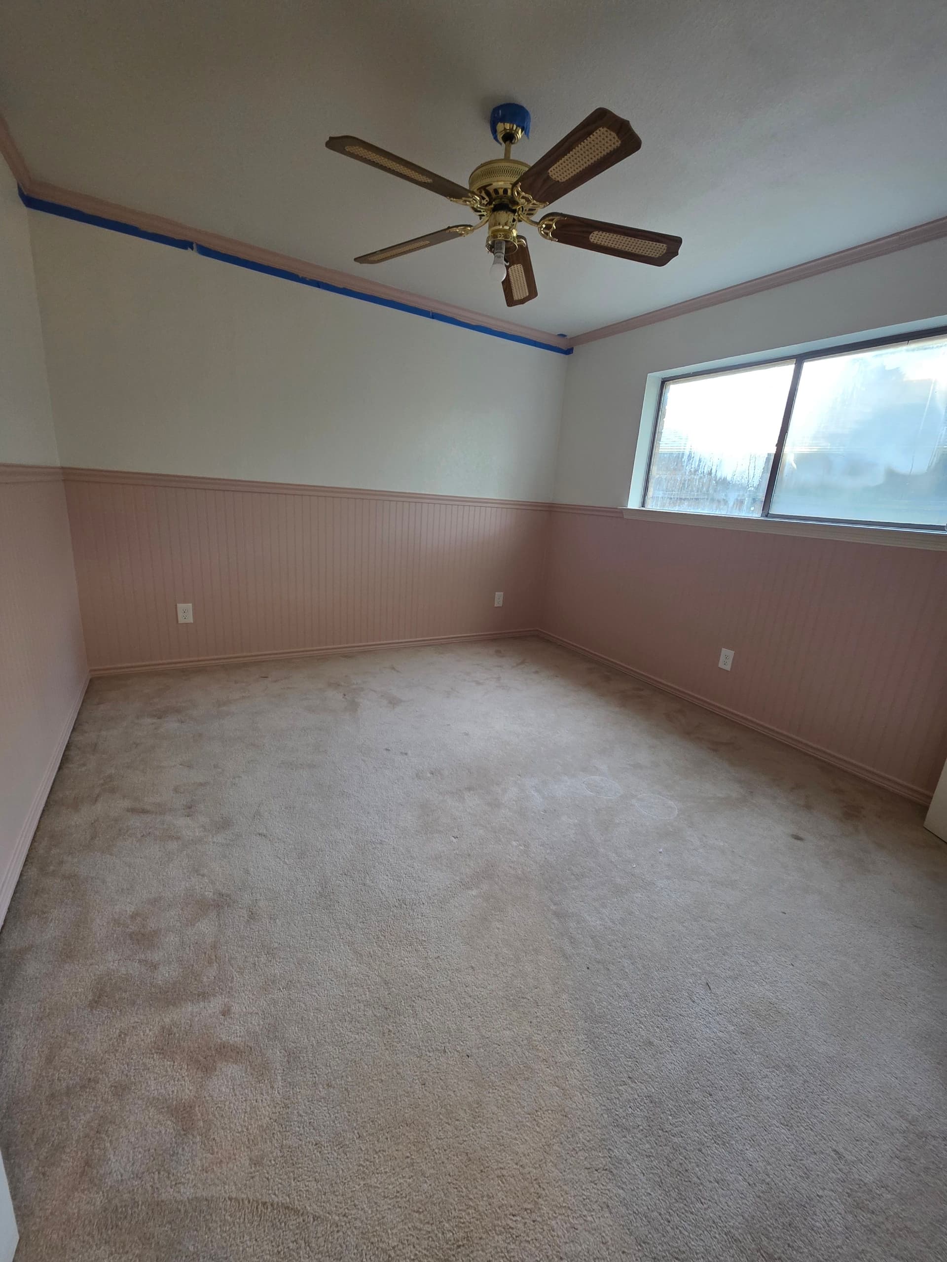 Gallery photos for Vinyl Plank Floors Installed in Two Rooms in Mansfield TX: Image #3
