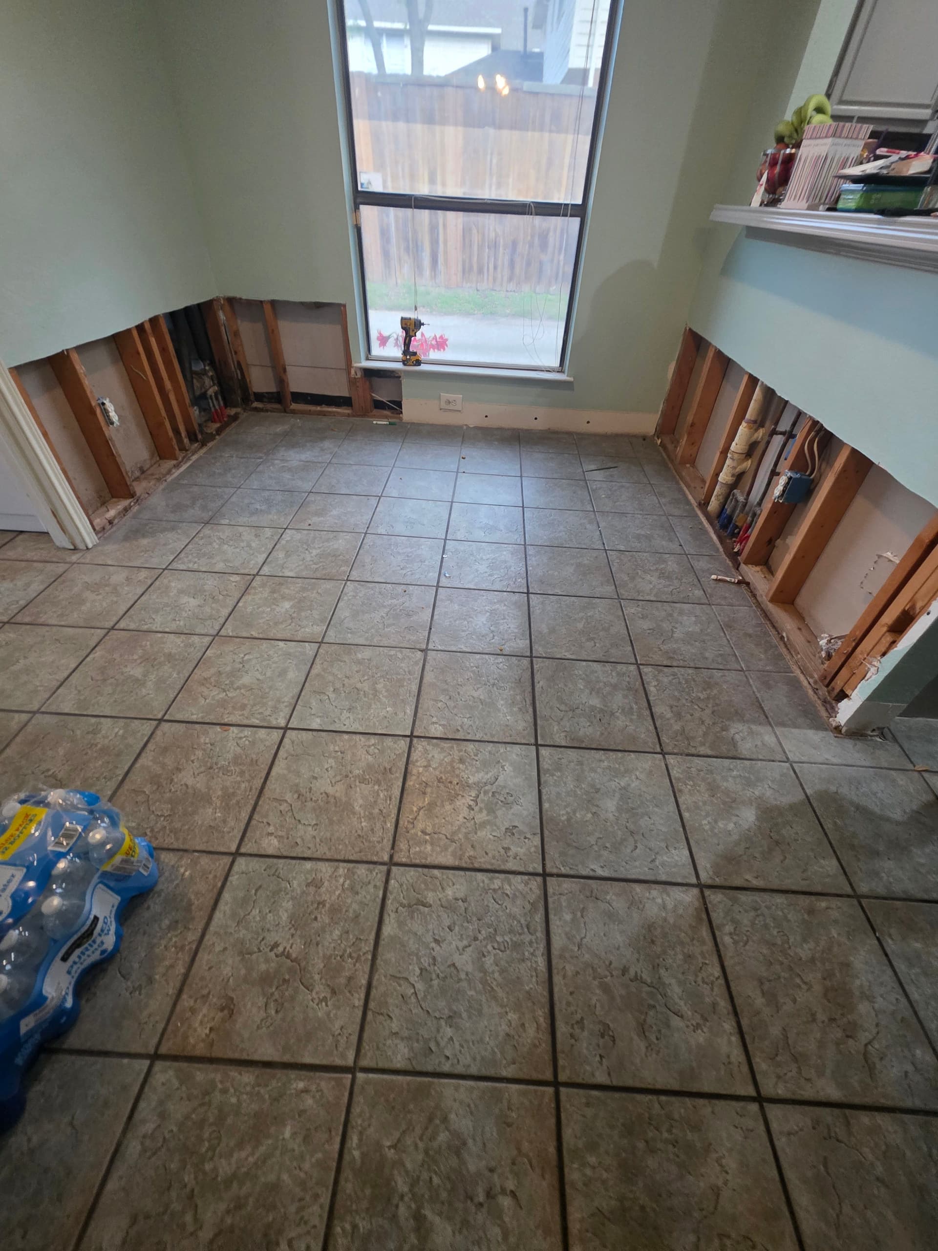 Gallery photos for Full Home Floor Demo and LVP Installation in Progress in Mesquite TX: Image #1