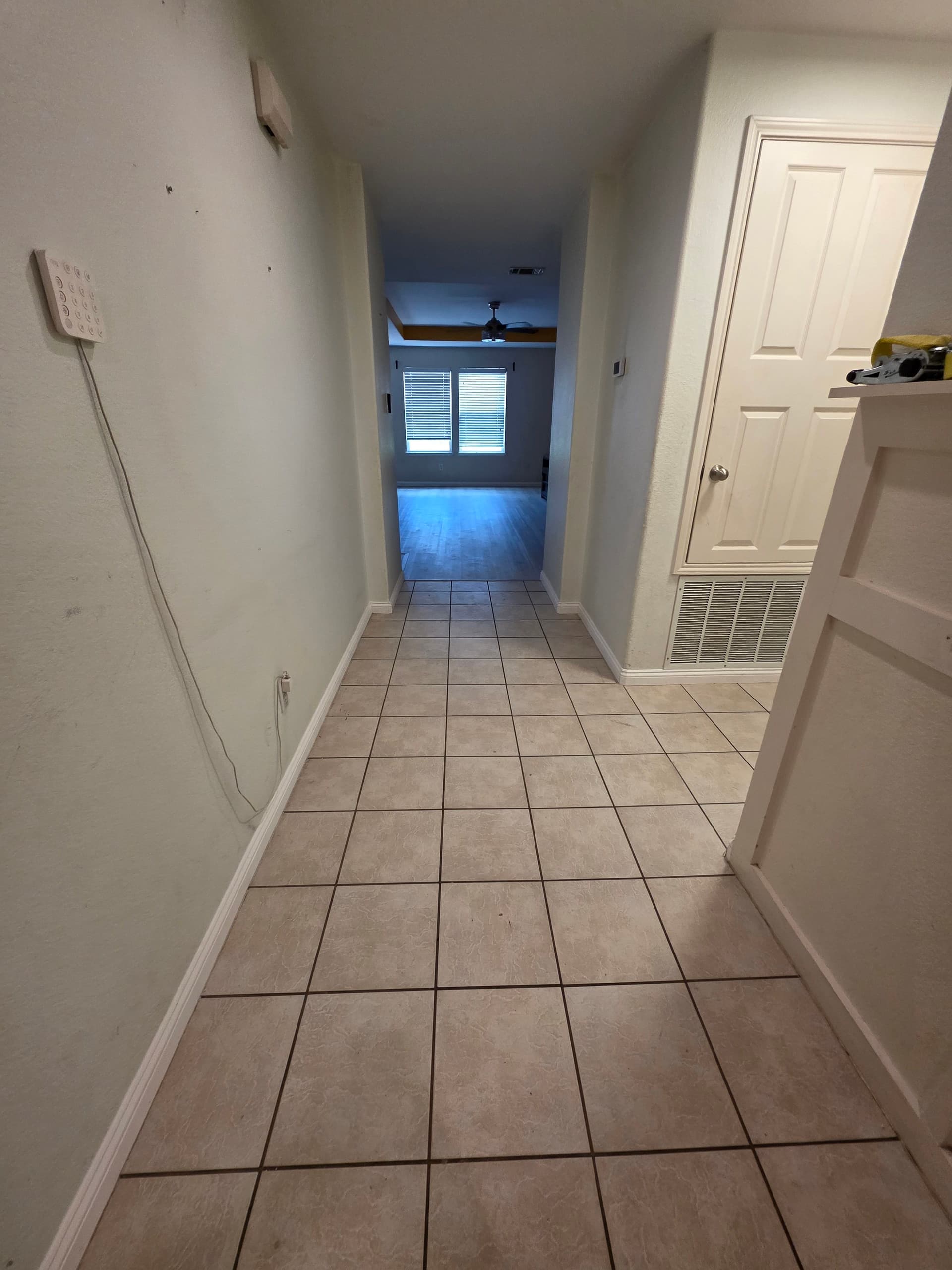Gallery photos for Luxury Vinyl Plank Floor Installation in Fort Worth Home: Image #7