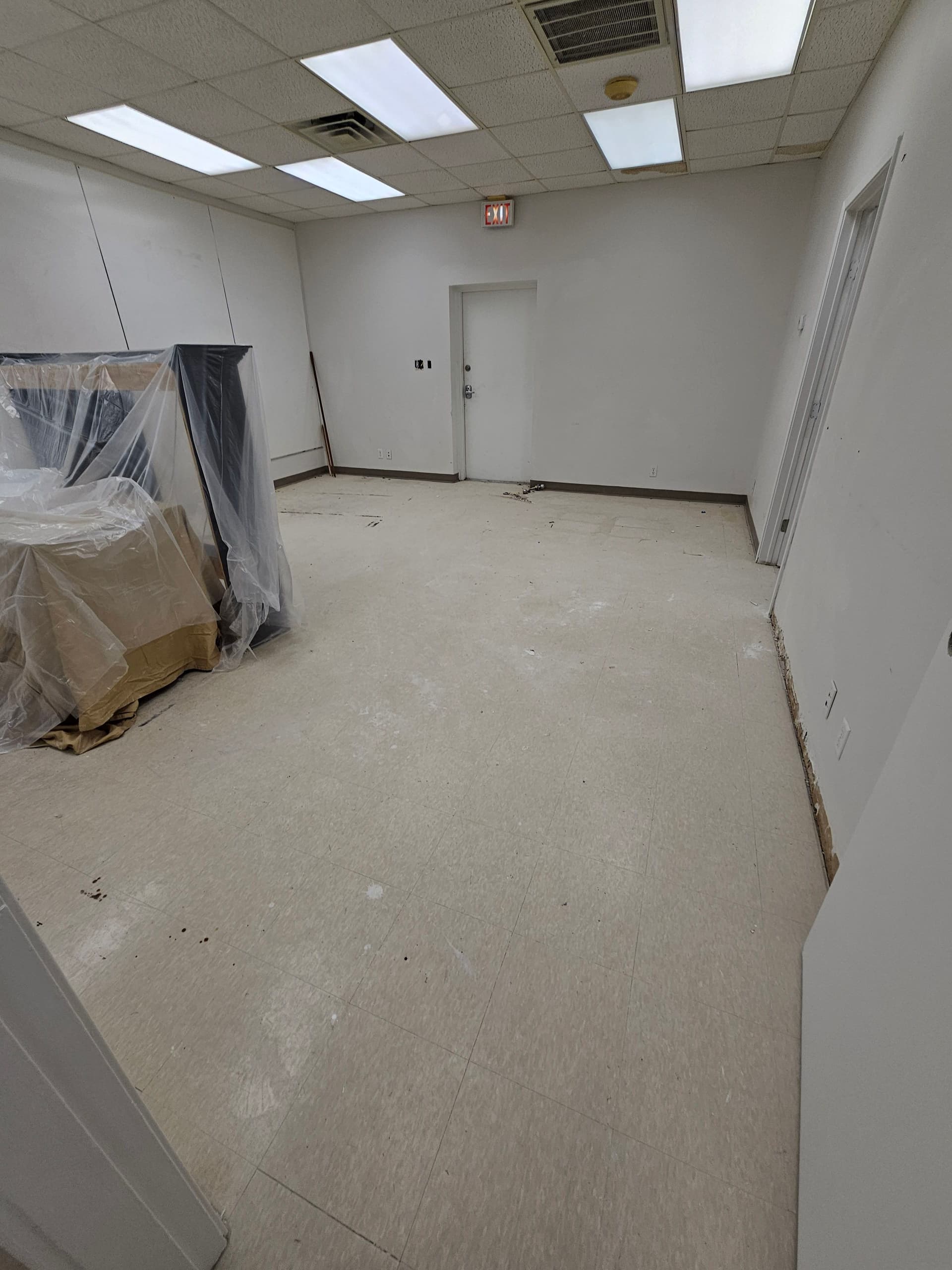 Gallery photos for Waxahachie Clinic Gets Vinyl Plank, Carpet Tile, and Cove Base Upgrade: Image #4