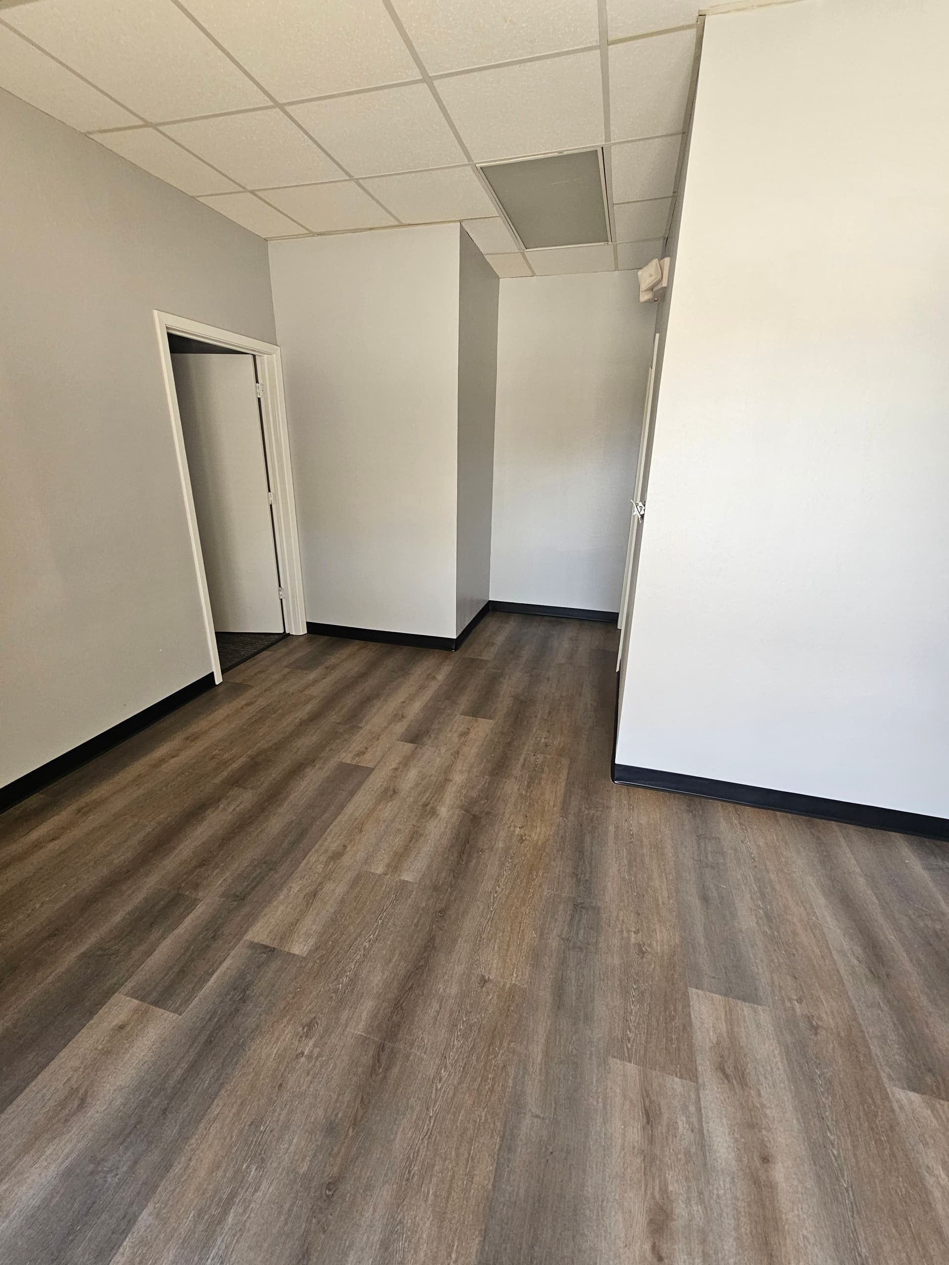 Gallery photos for Waxahachie Clinic Gets Vinyl Plank, Carpet Tile, and Cove Base Upgrade: Image #8