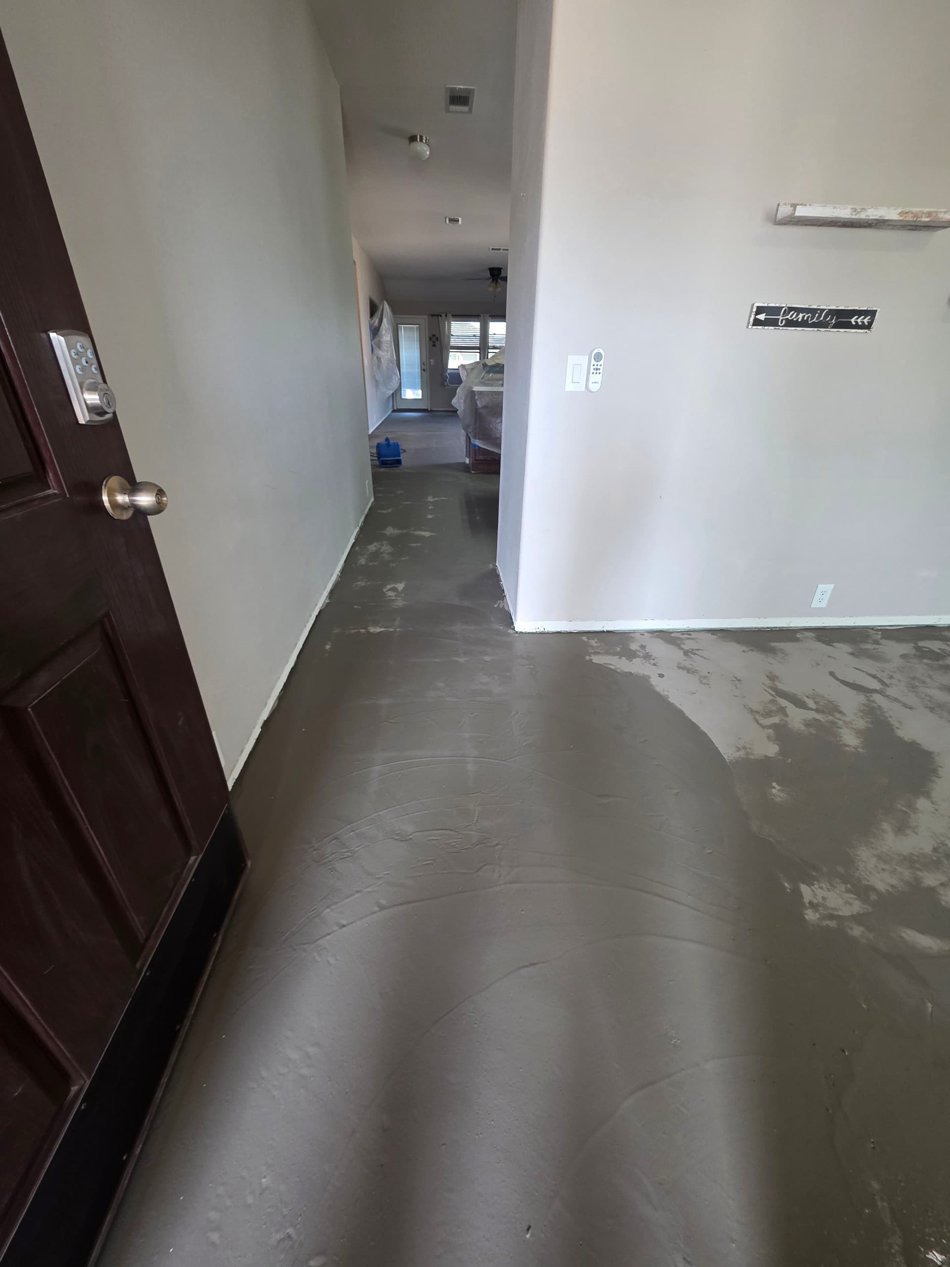 Gallery photos for Vinyl Flooring Transformation at S & M Flooring LLC: Image #1