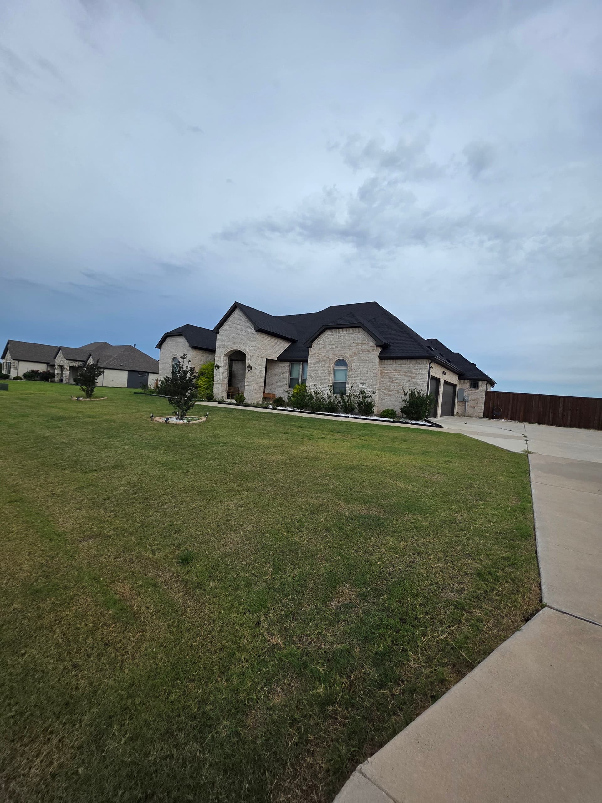 Carpet Pulled, Vinyl Plank Installed in Waxahachie Home image