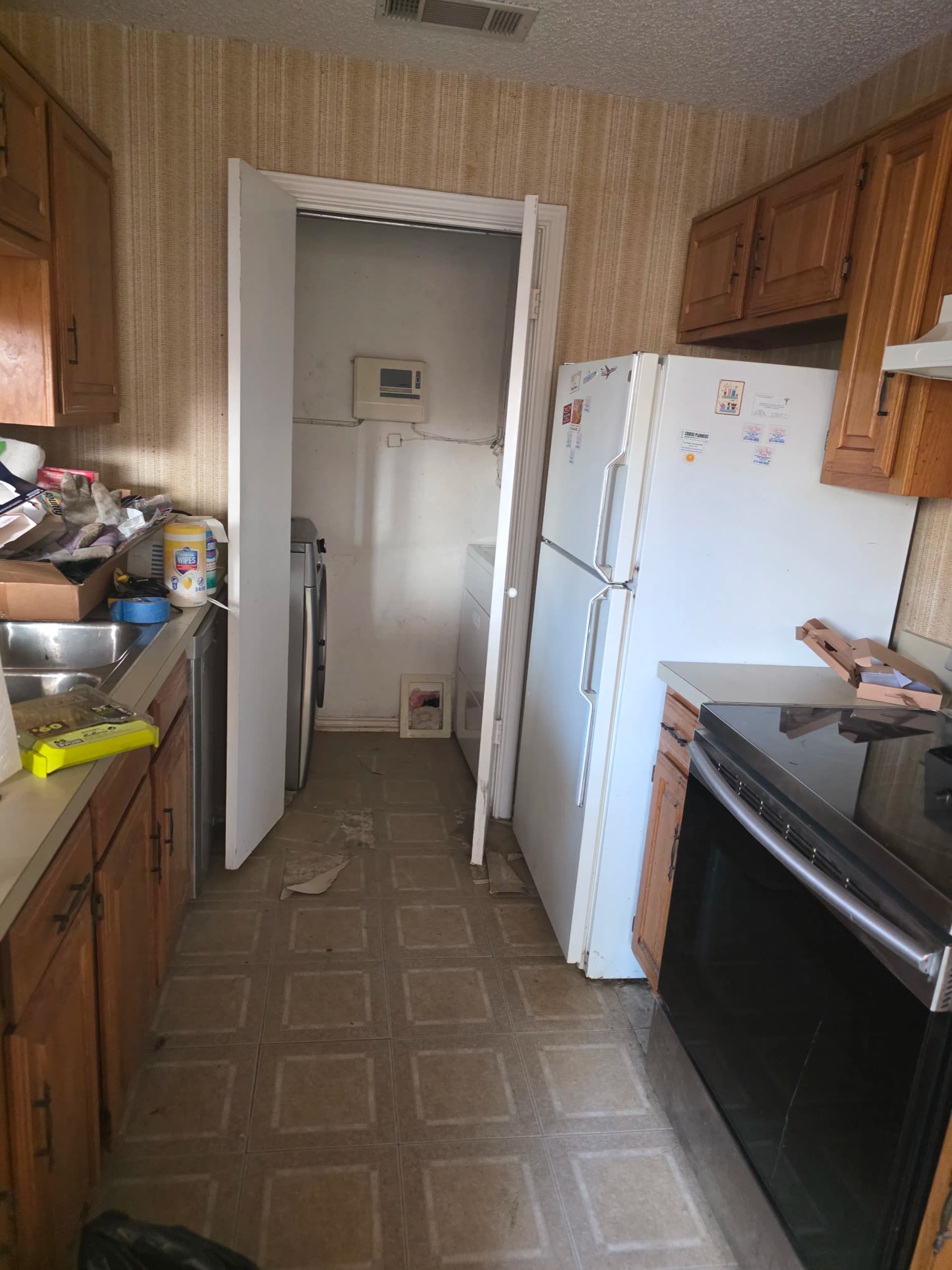 Gallery photos for Rental Home Floor Overhaul in Carrollton - Carpet and Laminate: Image #4