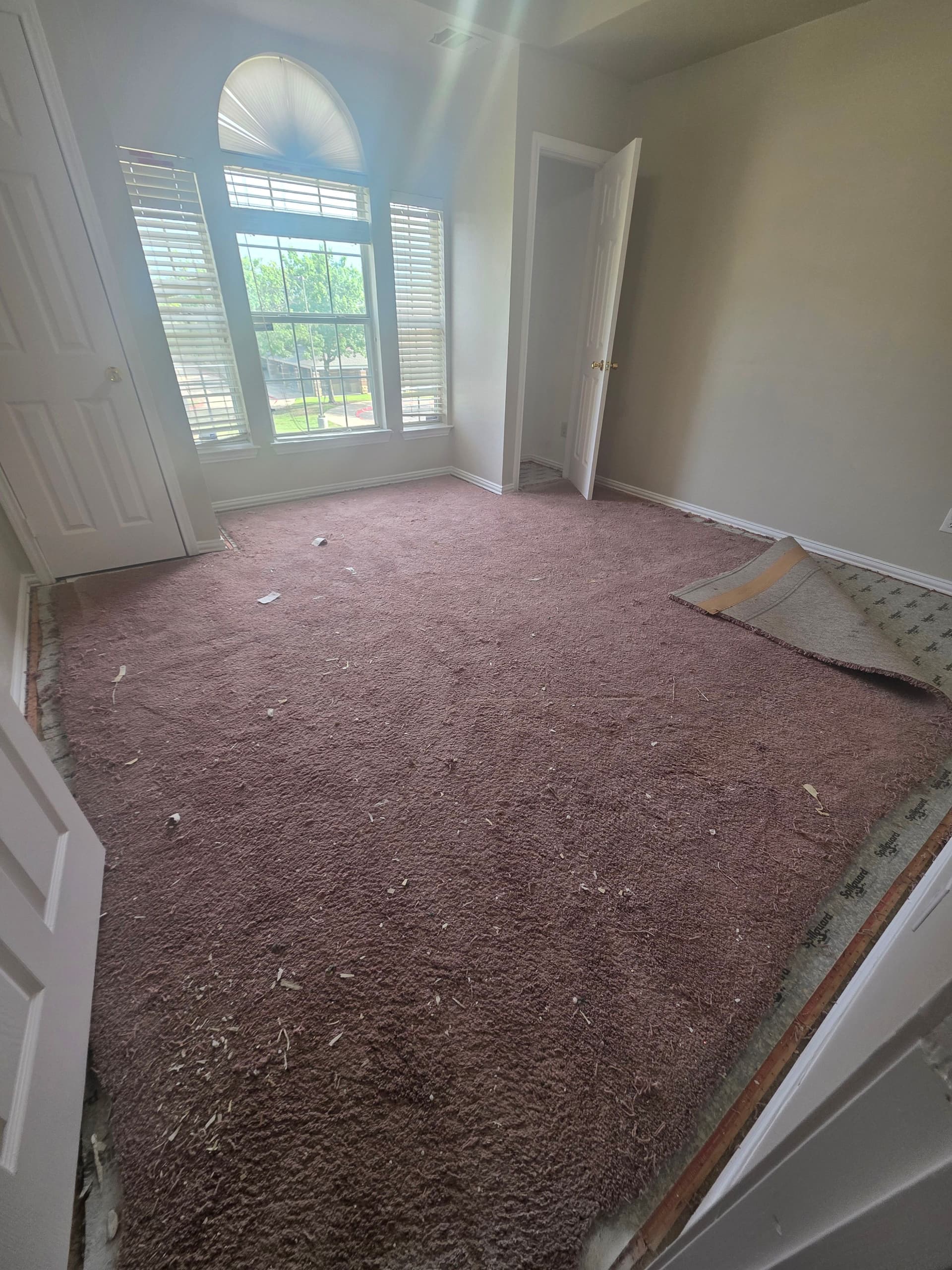 Gallery photos for Full Home Carpet Installation in Plano TX: Image #7