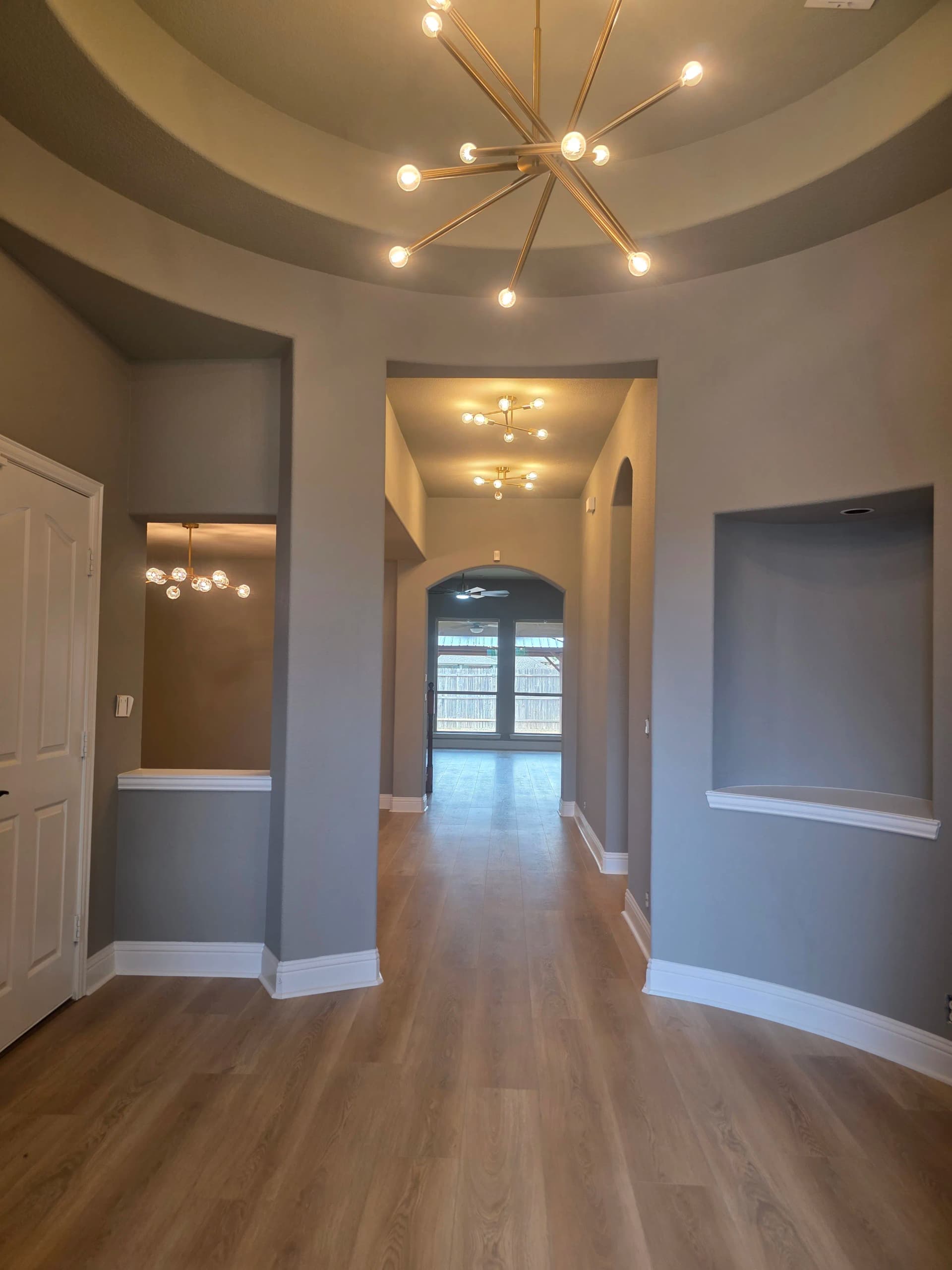 Gallery photos for 1,300 Sq Ft Flooring Install for a Midlothian Family: Image #5