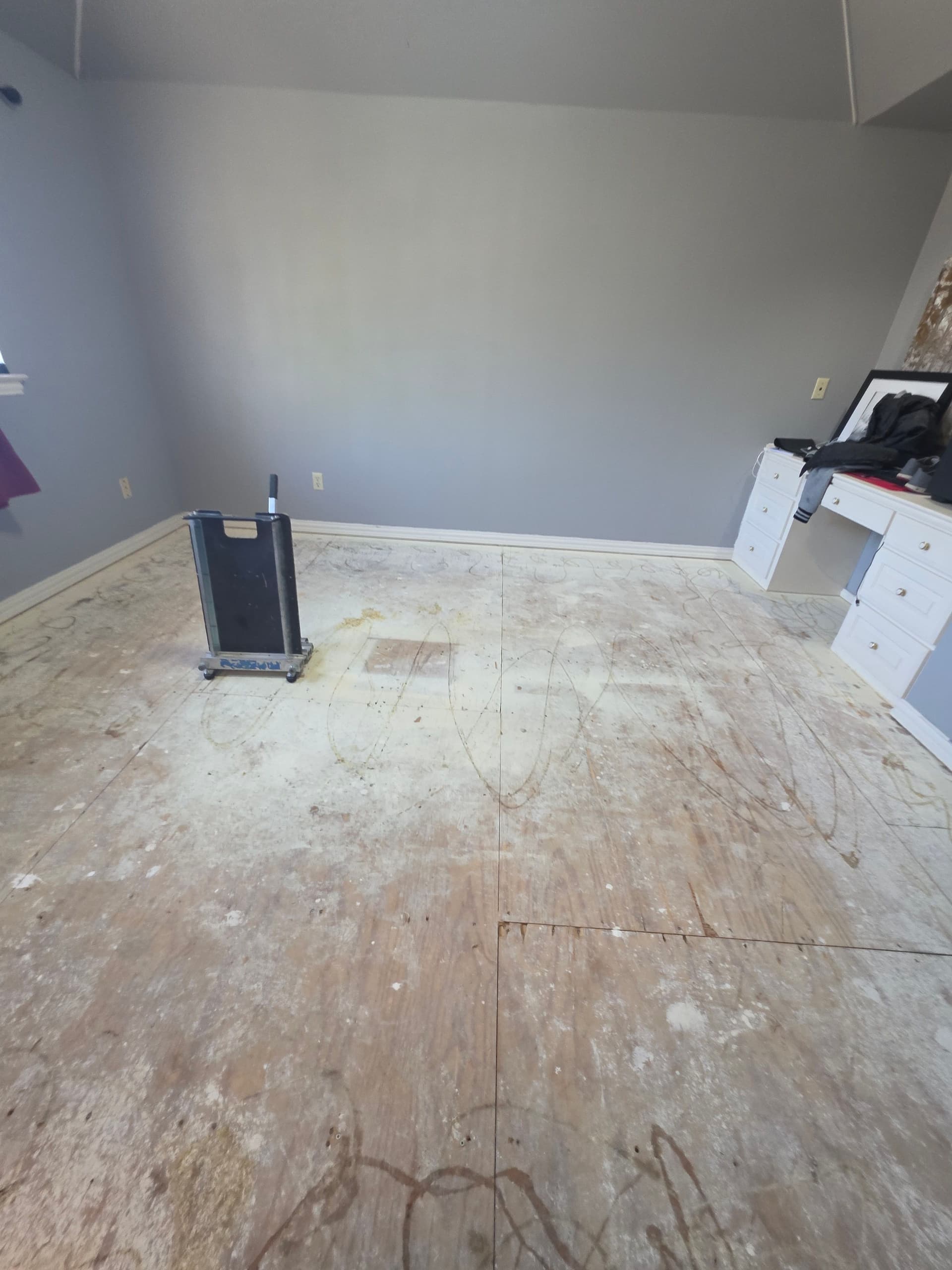 Gallery photos for Hybrid Flooring Installation in Plano: Image #1