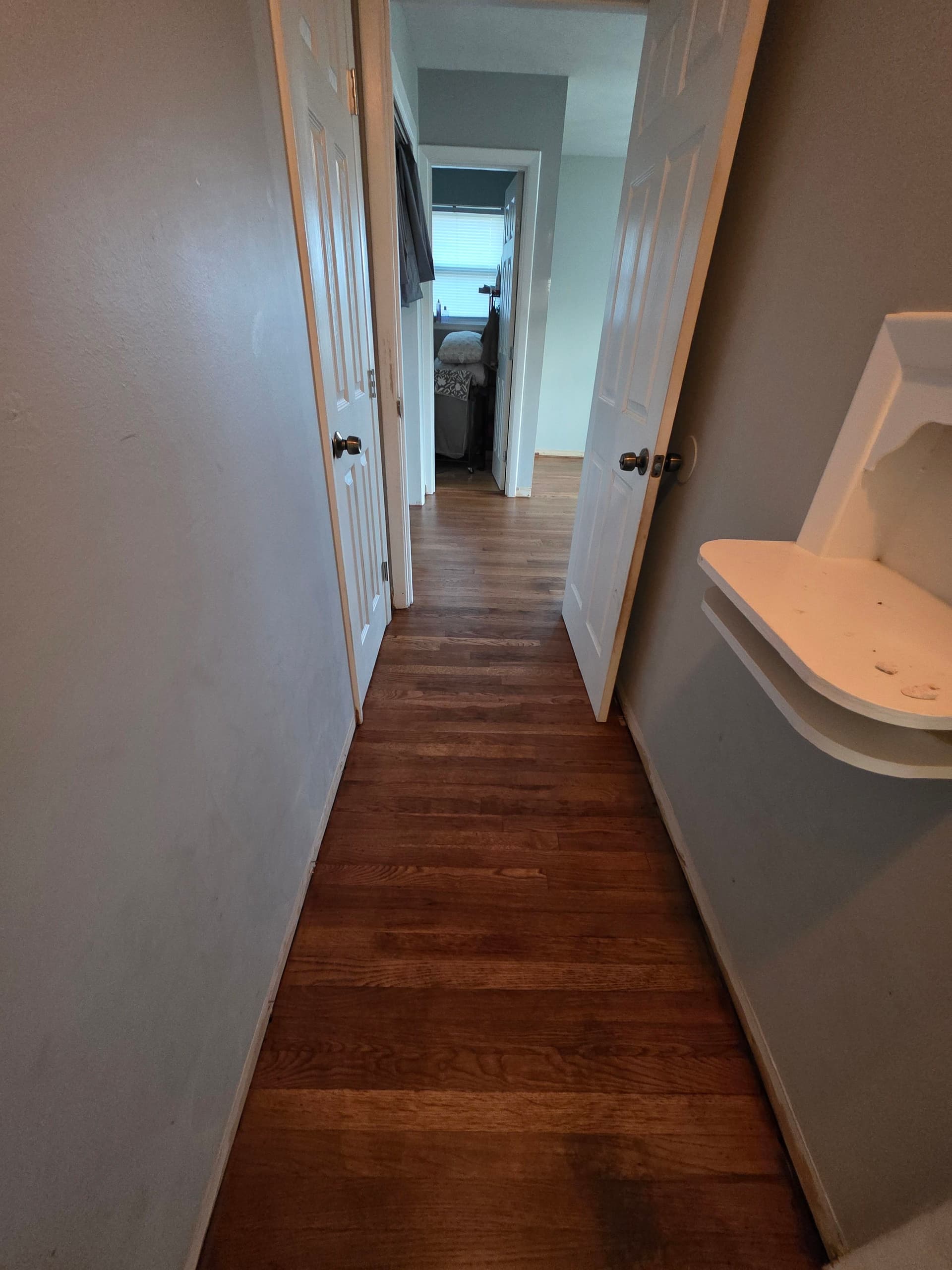 Gallery photos for Hardwood Flooring Makeover for a Cozy Home: Image #1