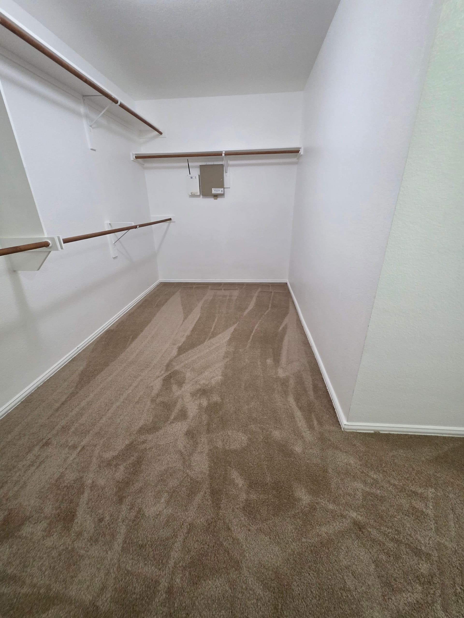Gallery photos for Full Home Carpet Installation in Plano TX: Image #9