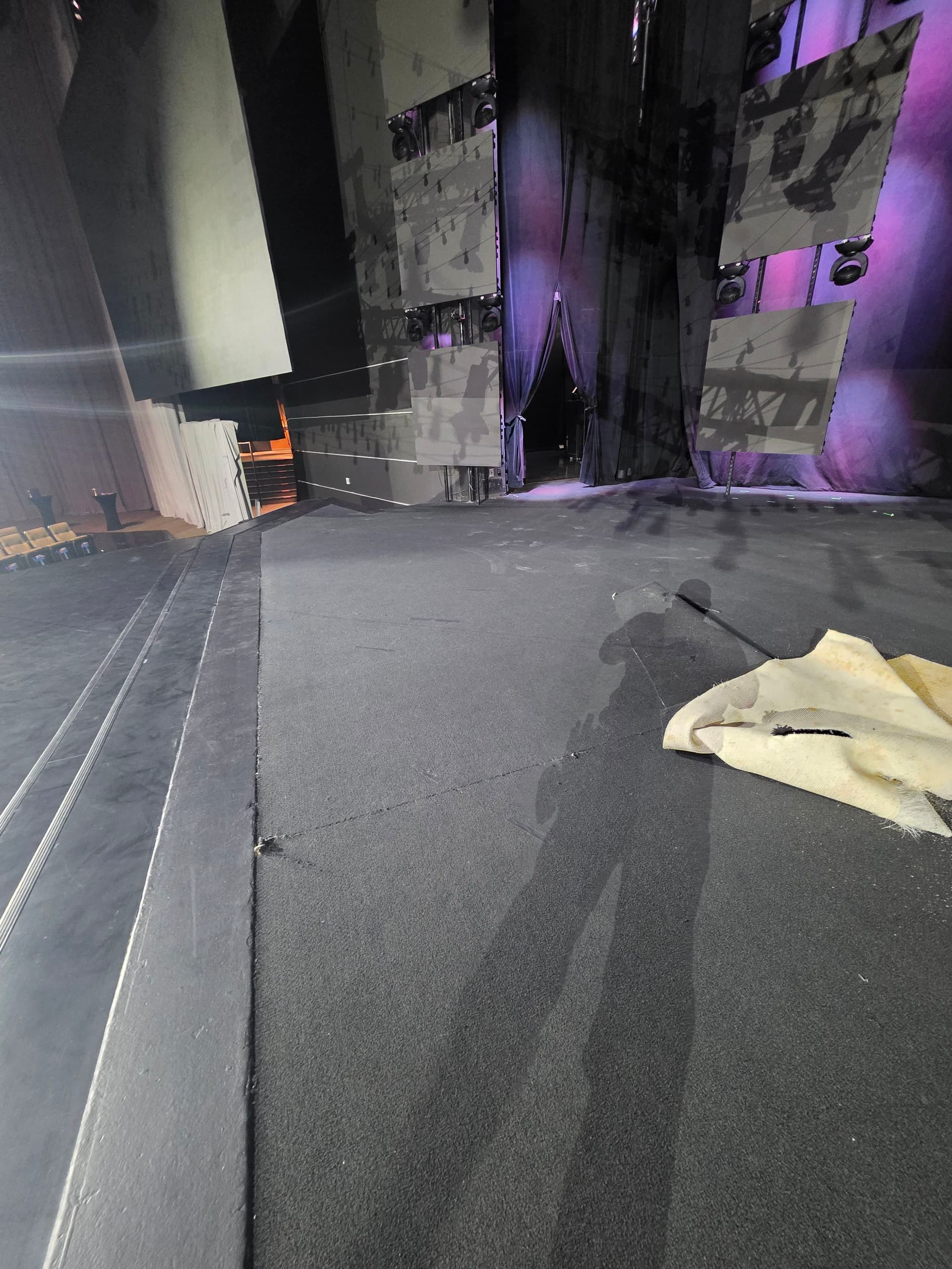 Gallery photos for Stage Makeover with New Carpet Tiles in Grapevine: Image #2