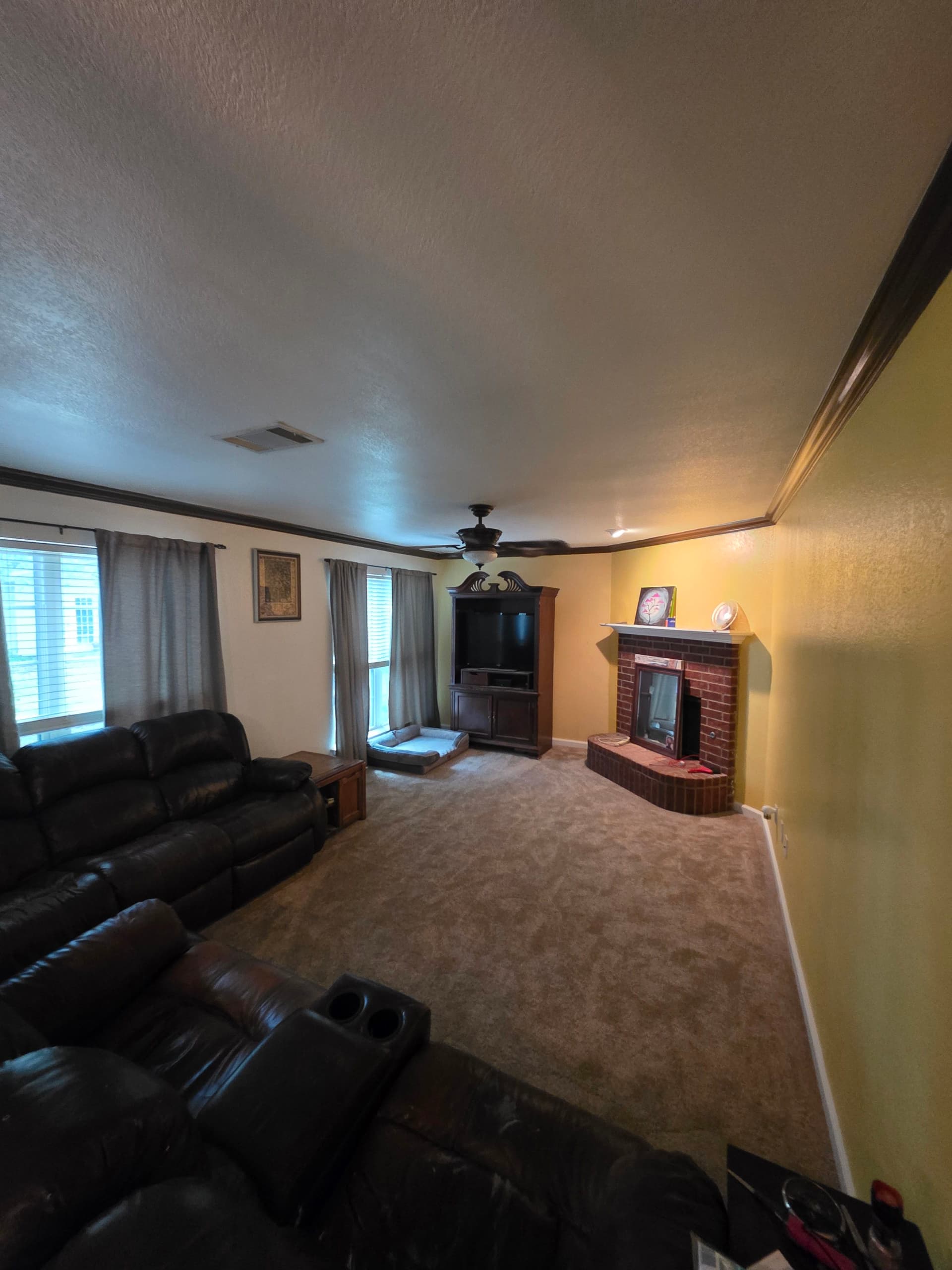 Gallery photos for 60oz Mohawk Carpet and New Baseboards Installed Throughout This Home: Image #7