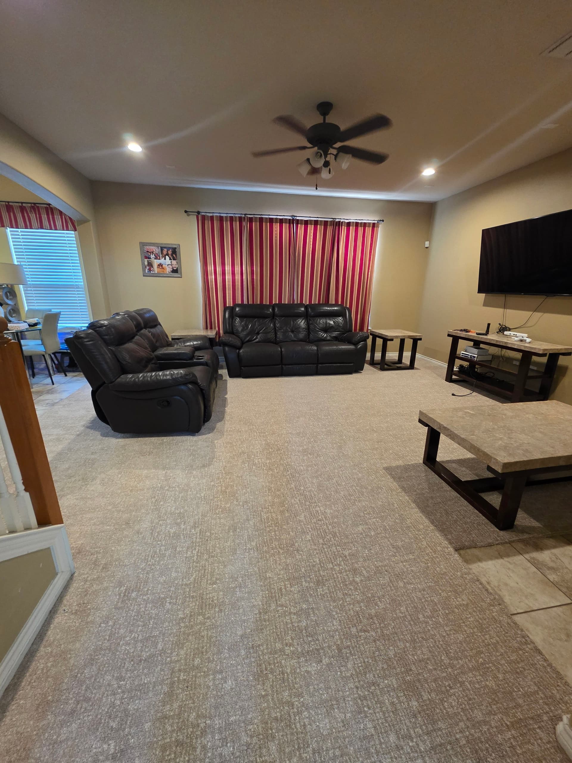 Gallery photos for Fresh Berber Carpet Installation in a Cozy Home: Image #4