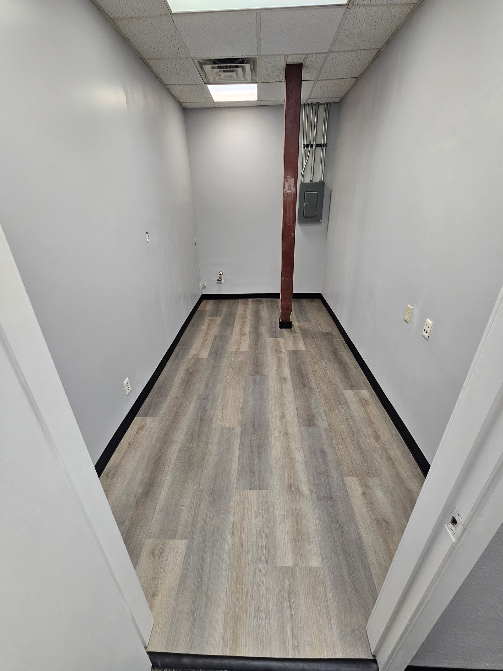 Gallery photos for Exciting Flooring Update in Progress: Image #6