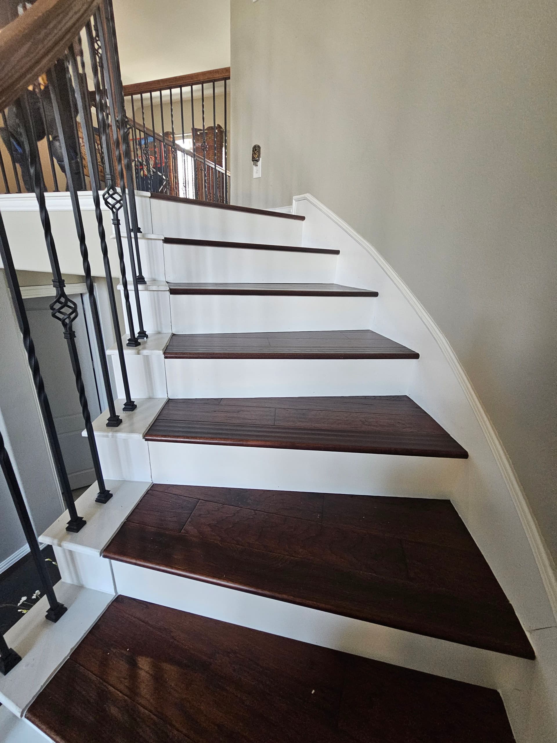Gallery photos for Elegant Hardwood Makeover for Stairs and Hallway: Image #2