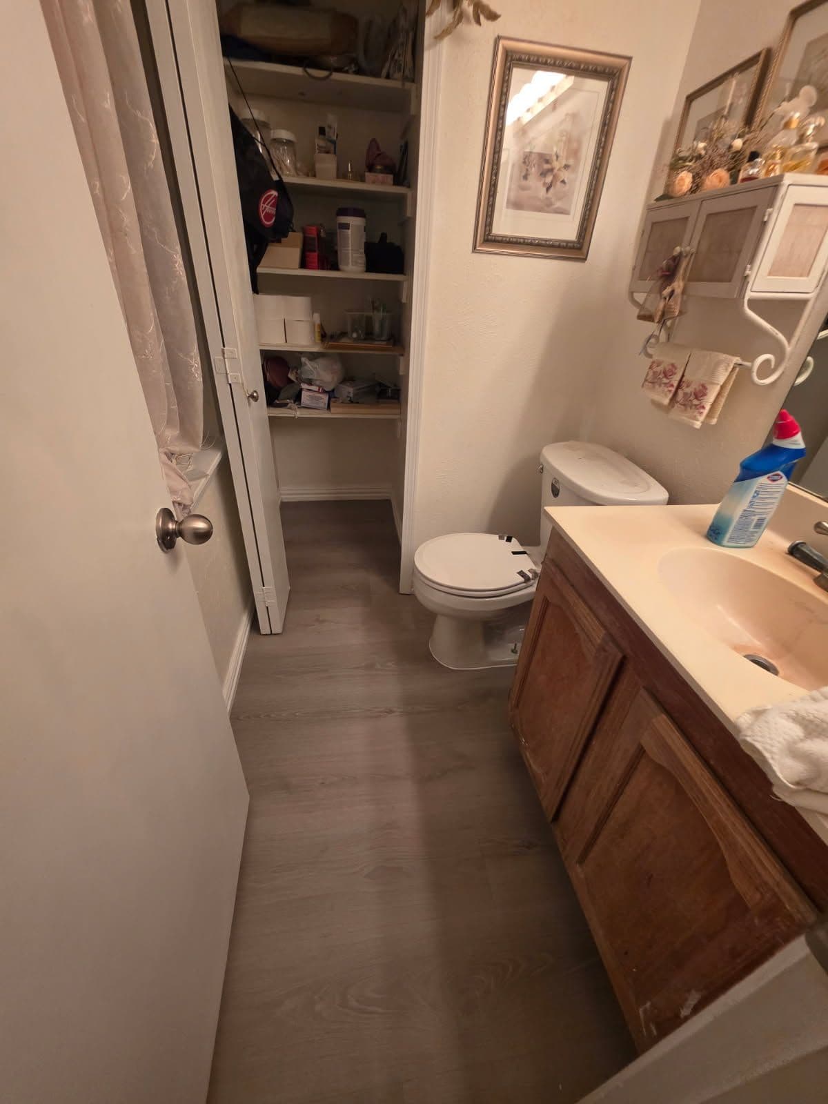 Gallery photos for Revamp Your Rooms with Cozy Carpets and Sleek Floors: Image #2