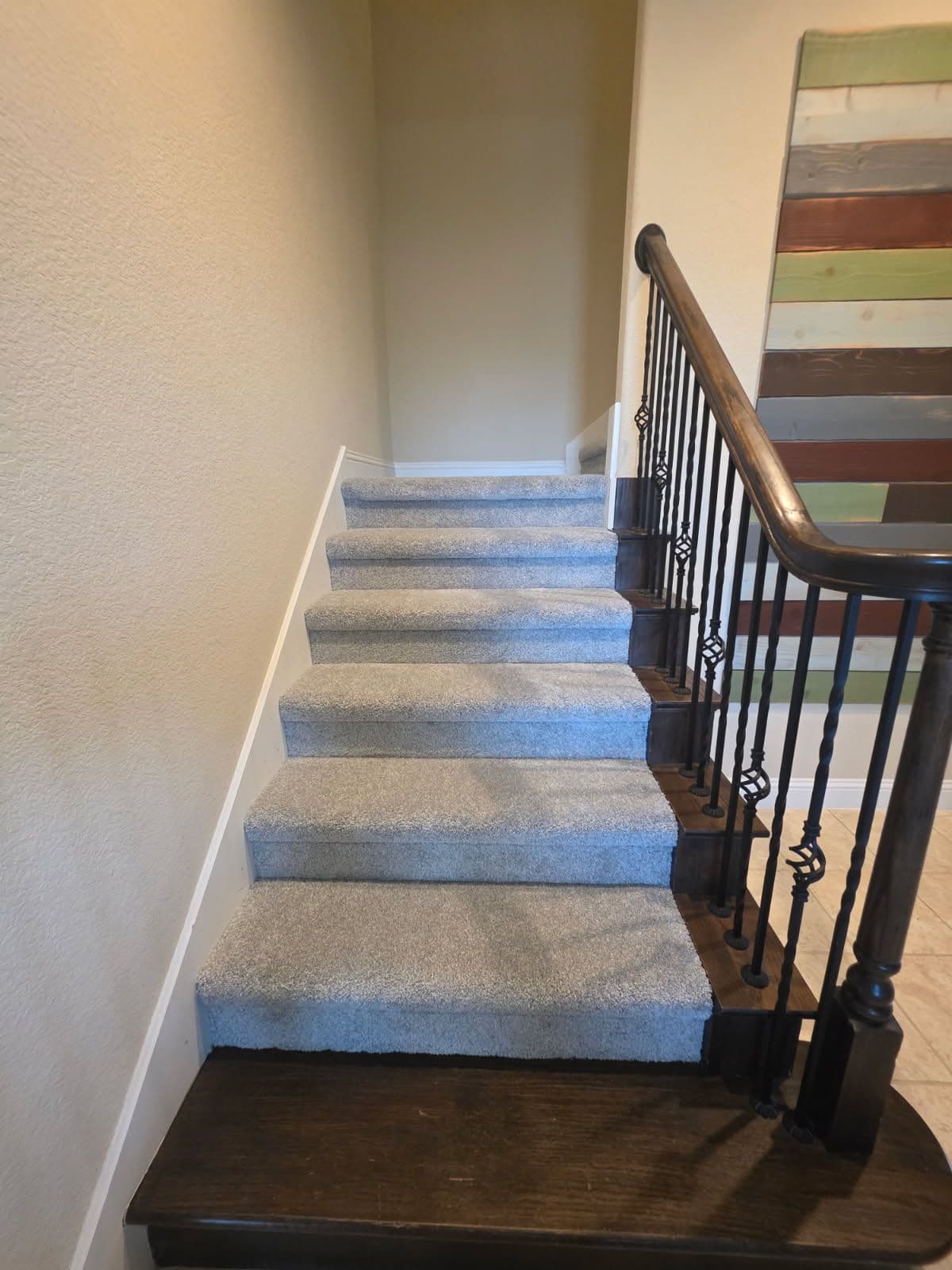 Gallery photos for Comfort and Style with New Carpet Installation in Rhome: Image #1