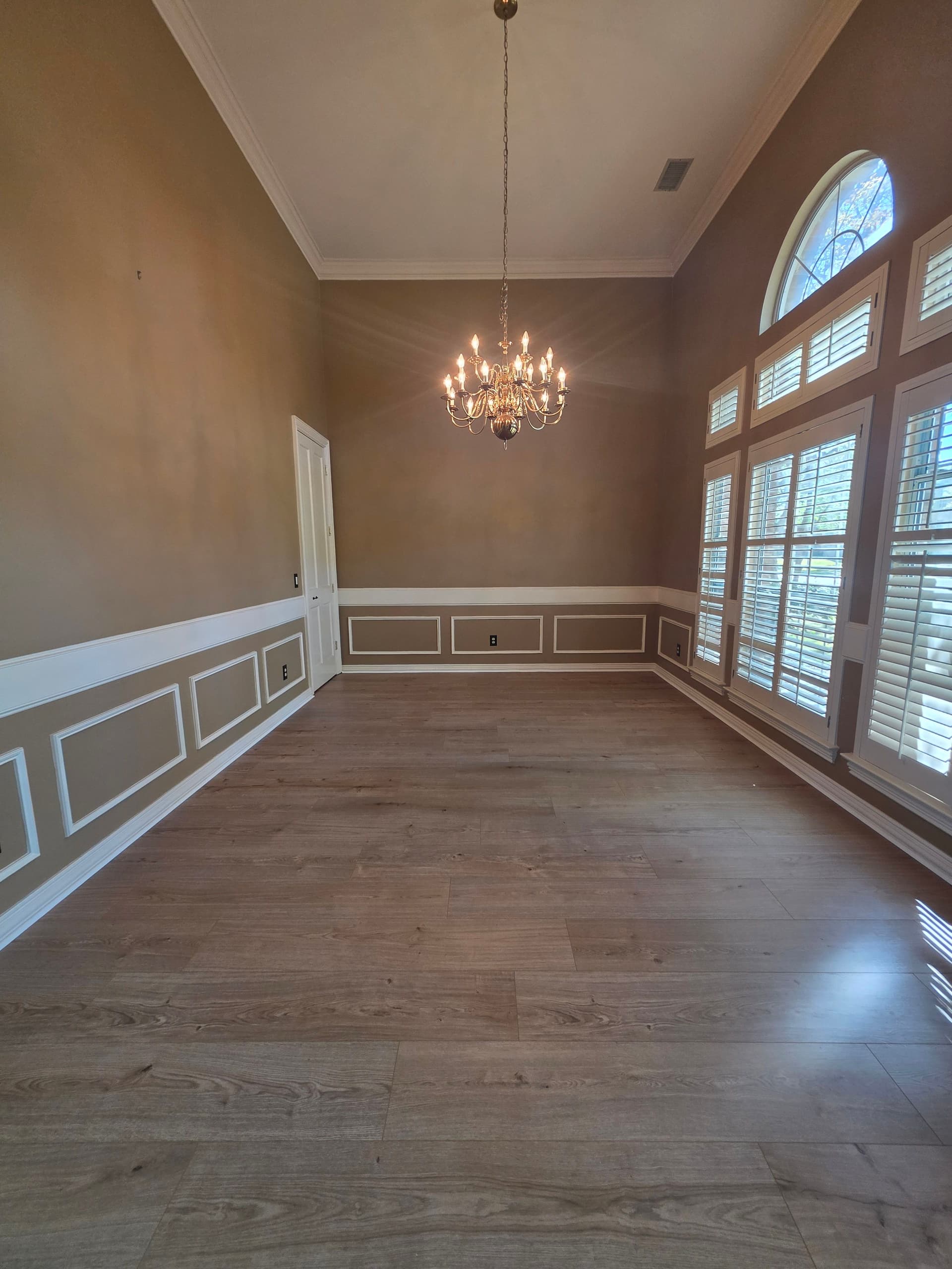 Gallery photos for Stunning Home Flooring Upgrade in Plano: Image #7