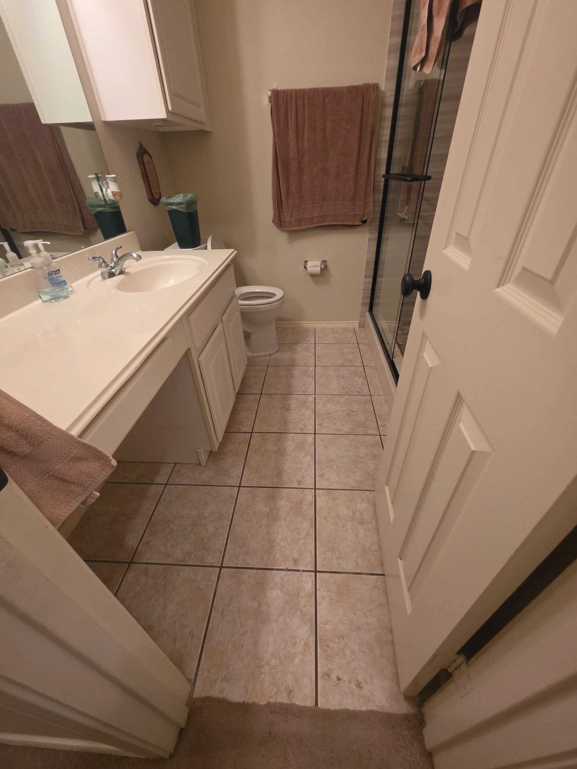 Gallery photos for 1,350 Sq Ft Luxury Vinyl Plank Install in McKinney TX: Image #3