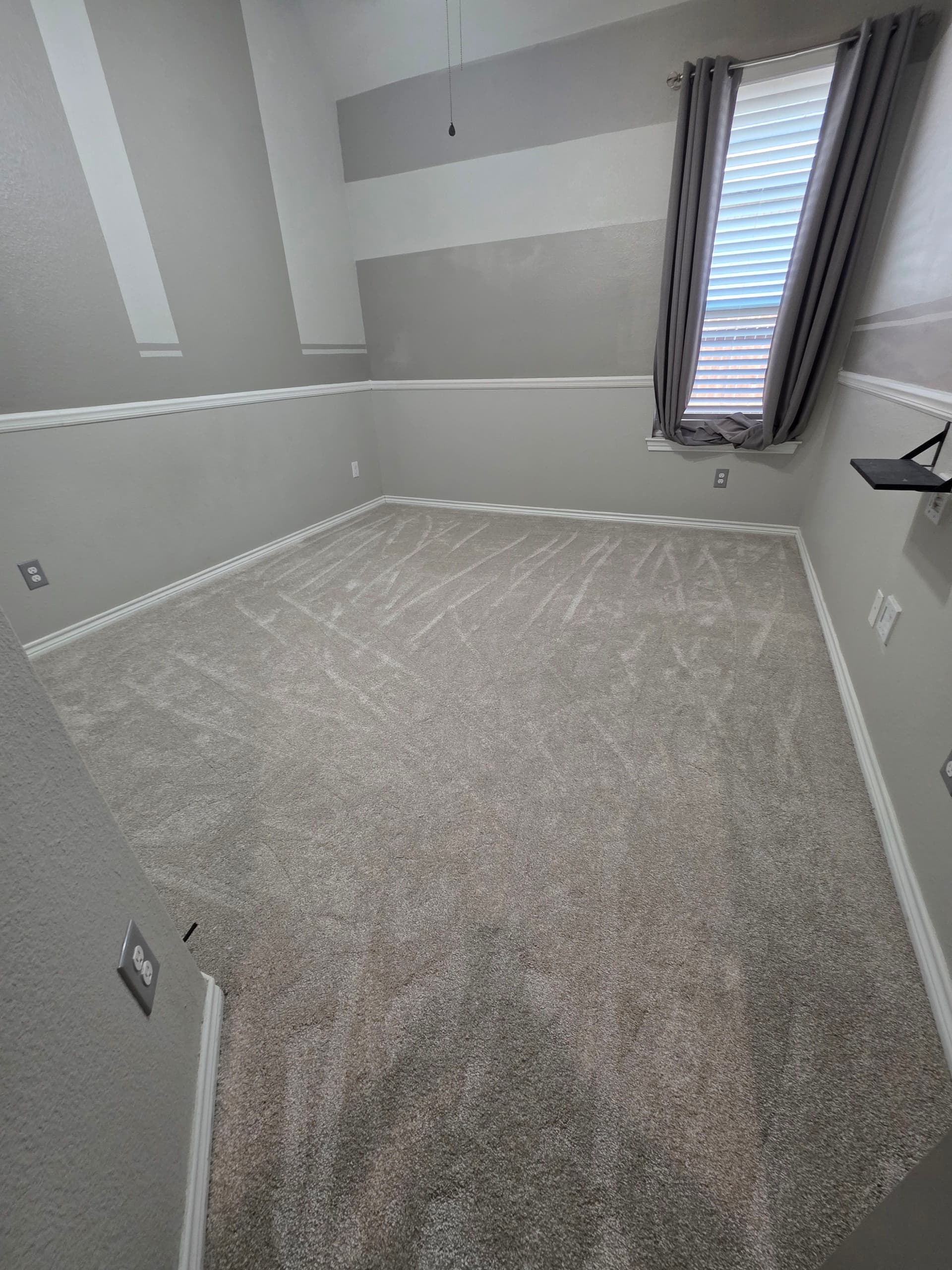 Gallery photos for Same-Day Carpet Install Knocks Out 40 Yards in Waxahachie: Image #6