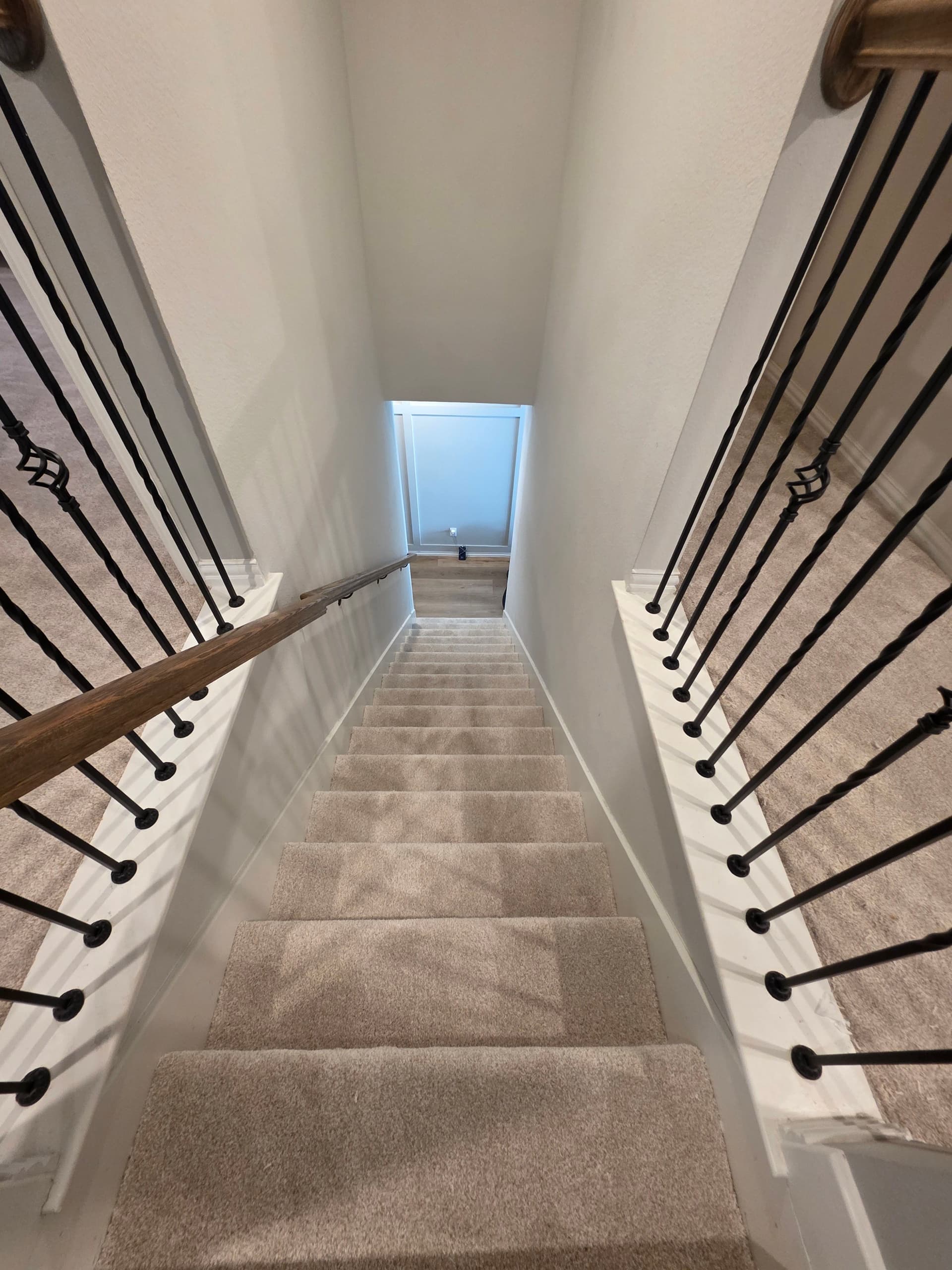 Gallery photos for Elevated Home Comfort with Mohawk Carpet Installation: Image #6