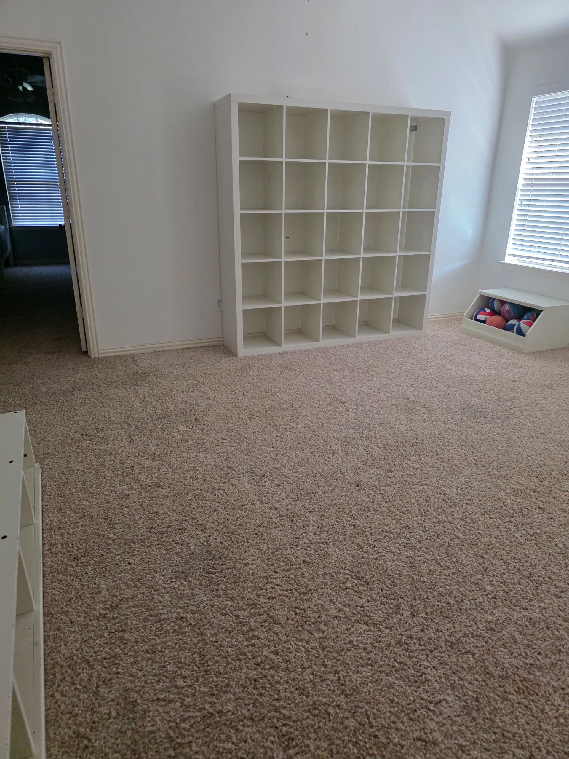 Gallery photos for 250 Yards of Fresh Carpet Across a Full Frisco Home: Image #6