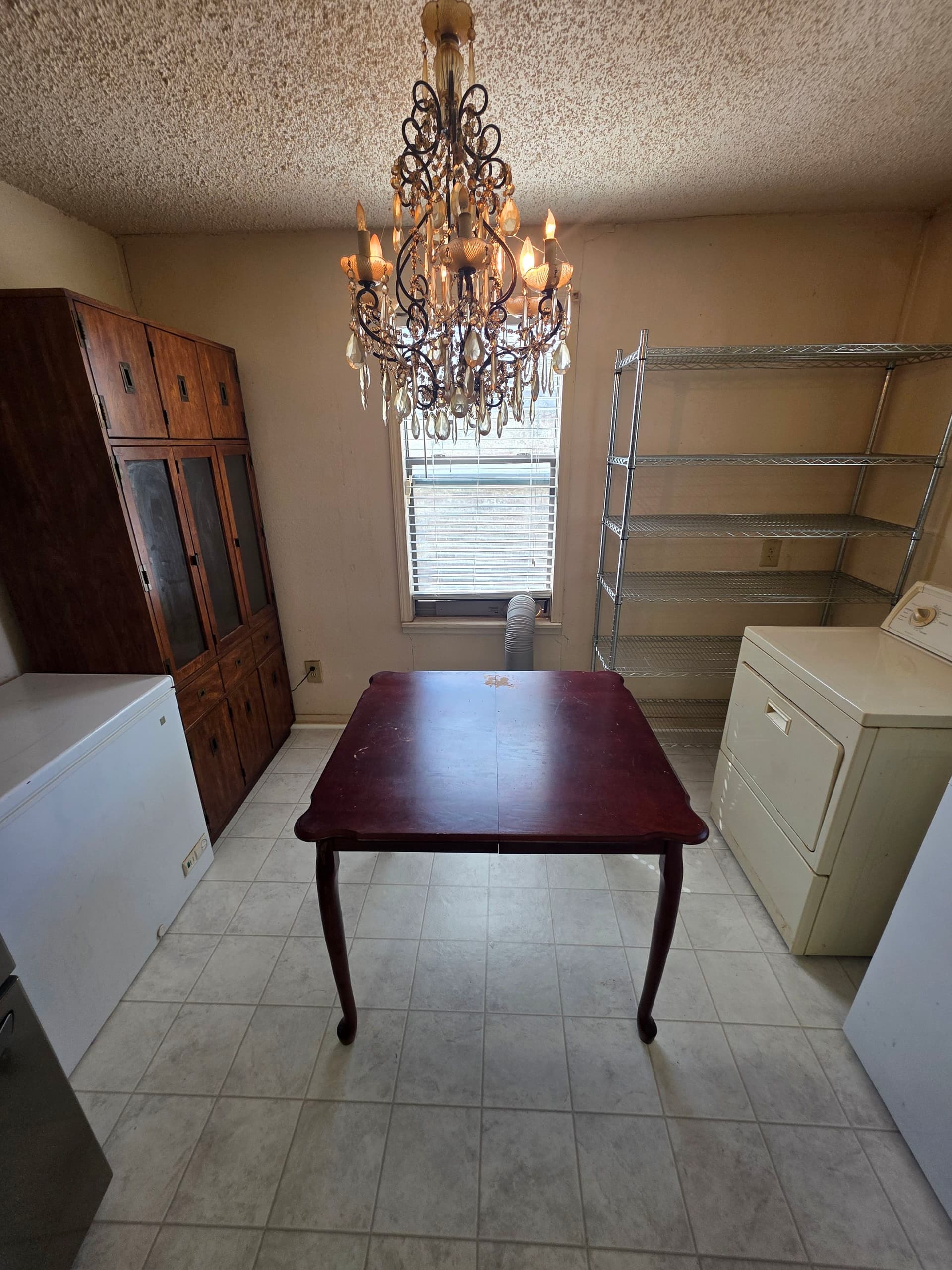 Gallery photos for Stunning Flooring Overhaul: Transforming Every Room: Image #5