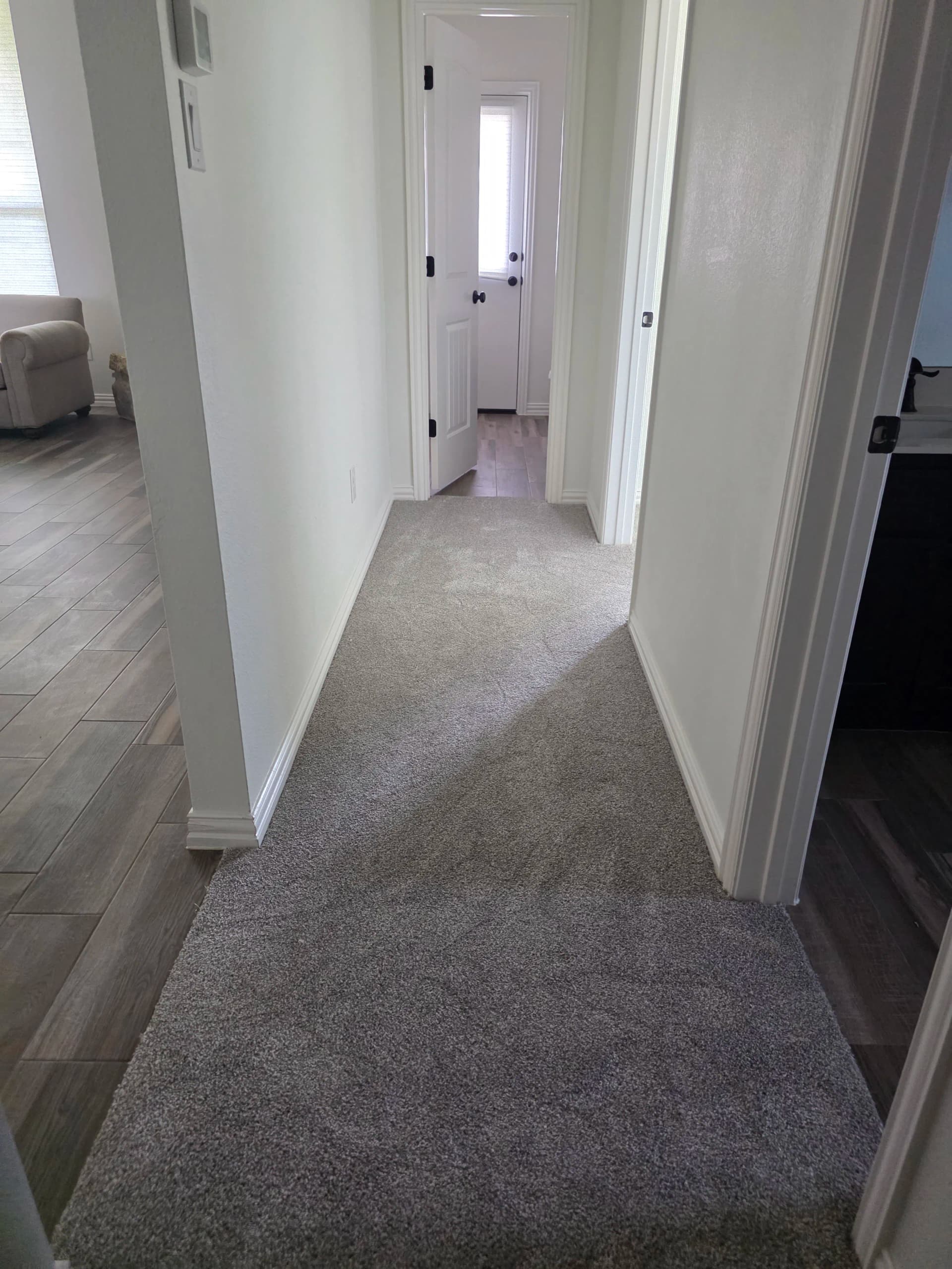 Gallery photos for 160 Yards of Fresh Carpet Installed in Waxahachie Overnight: Image #7