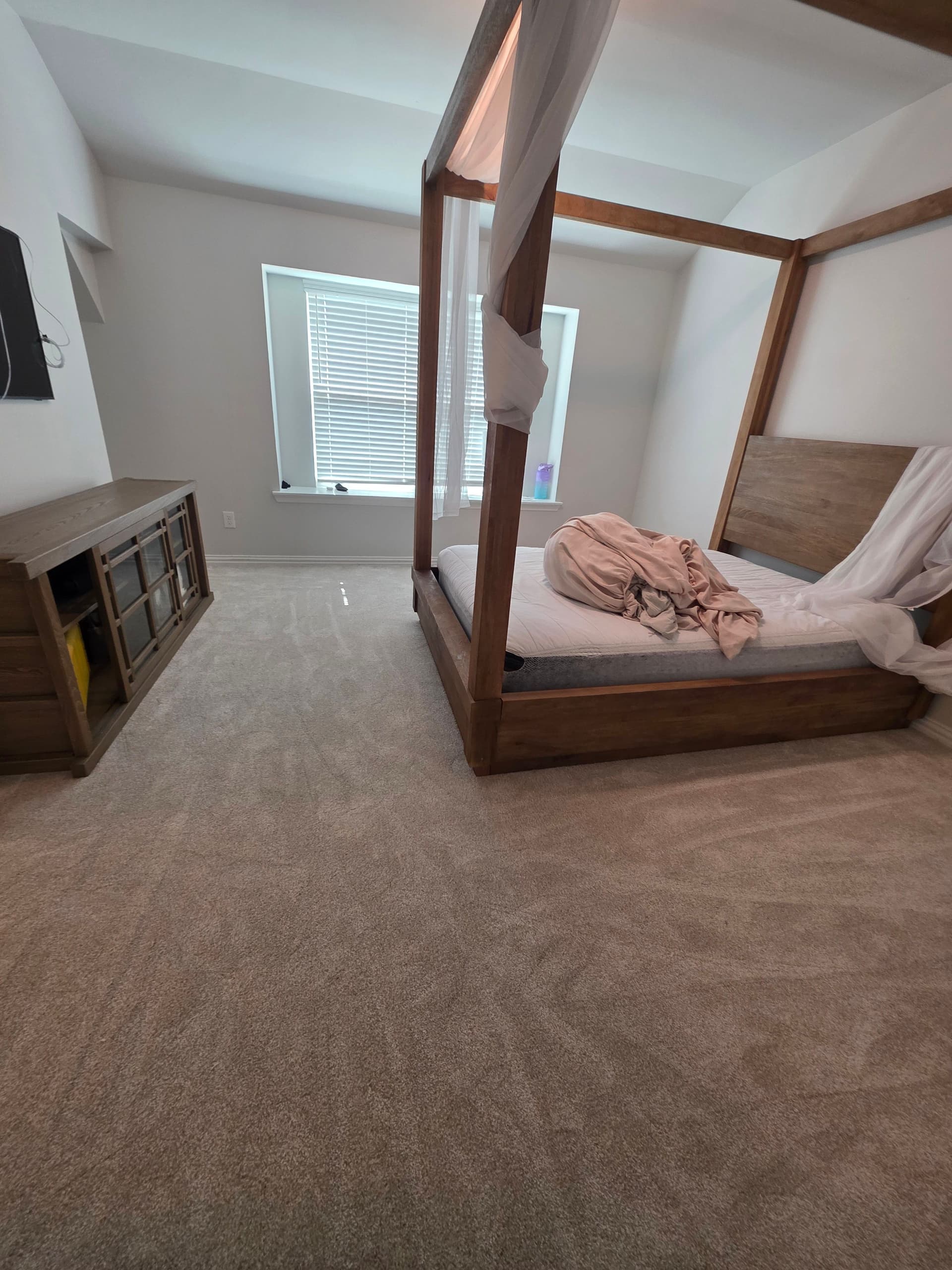 Gallery photos for Elevated Home Comfort with Mohawk Carpet Installation: Image #9