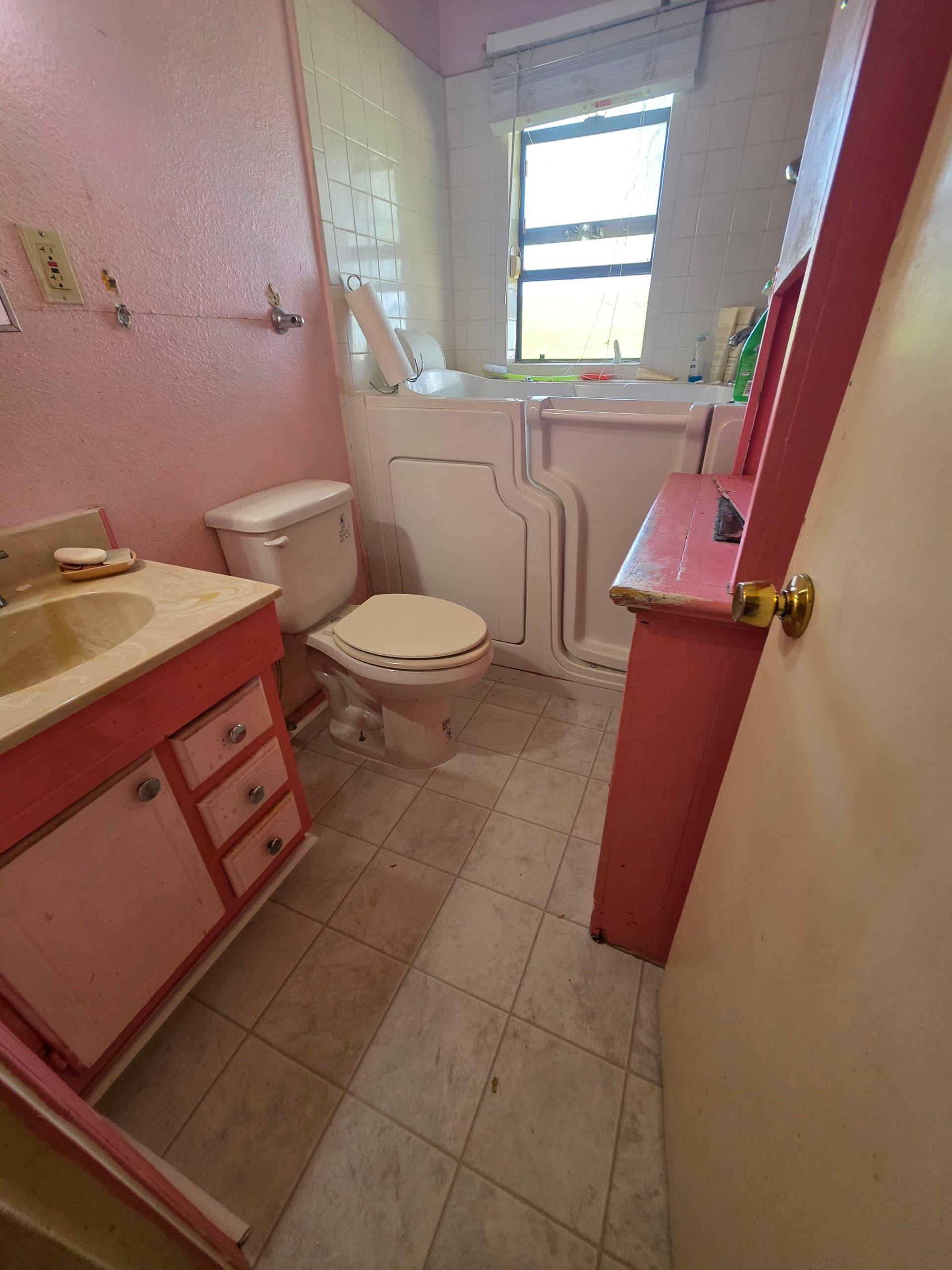 Gallery photos for Stunning Flooring Overhaul: Transforming Every Room: Image #7