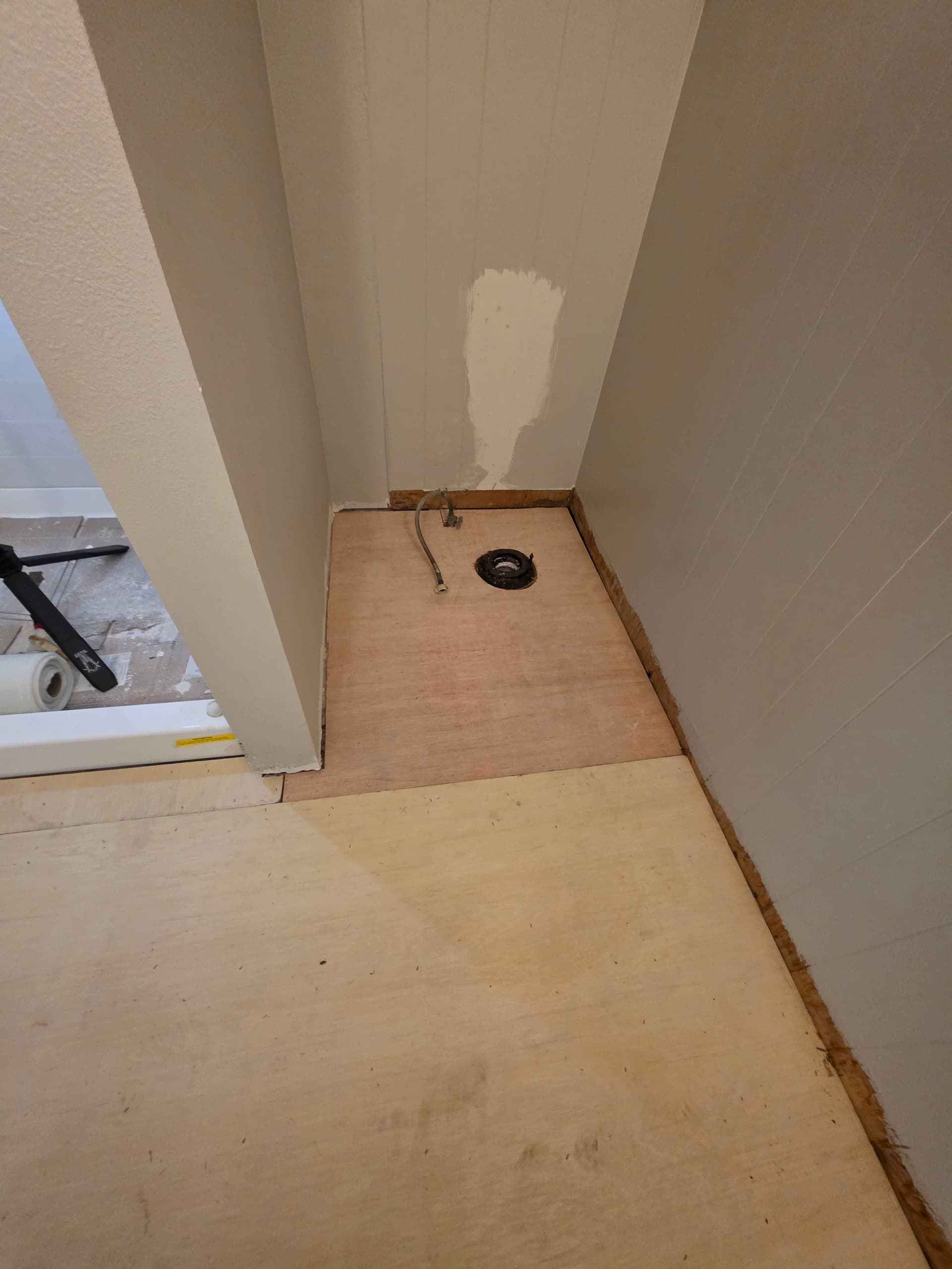 Gallery photos for Worn Hardwood Gets a Full Sand, Stain and LVT Bathroom Upgrade: Image #5