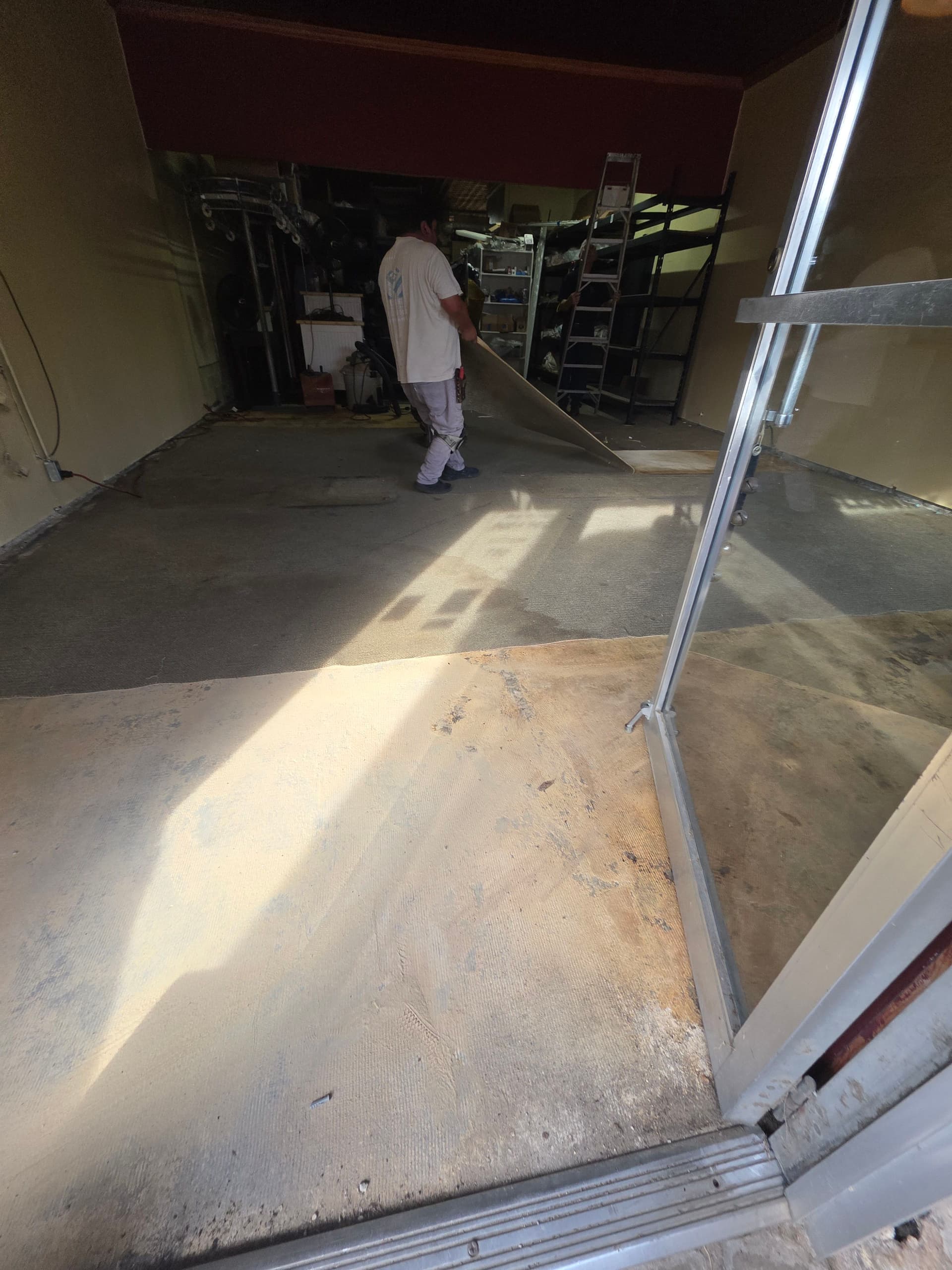 Gallery photos for 50 Yards of Fresh Commercial Carpet Installed in Carrollton: Image #1