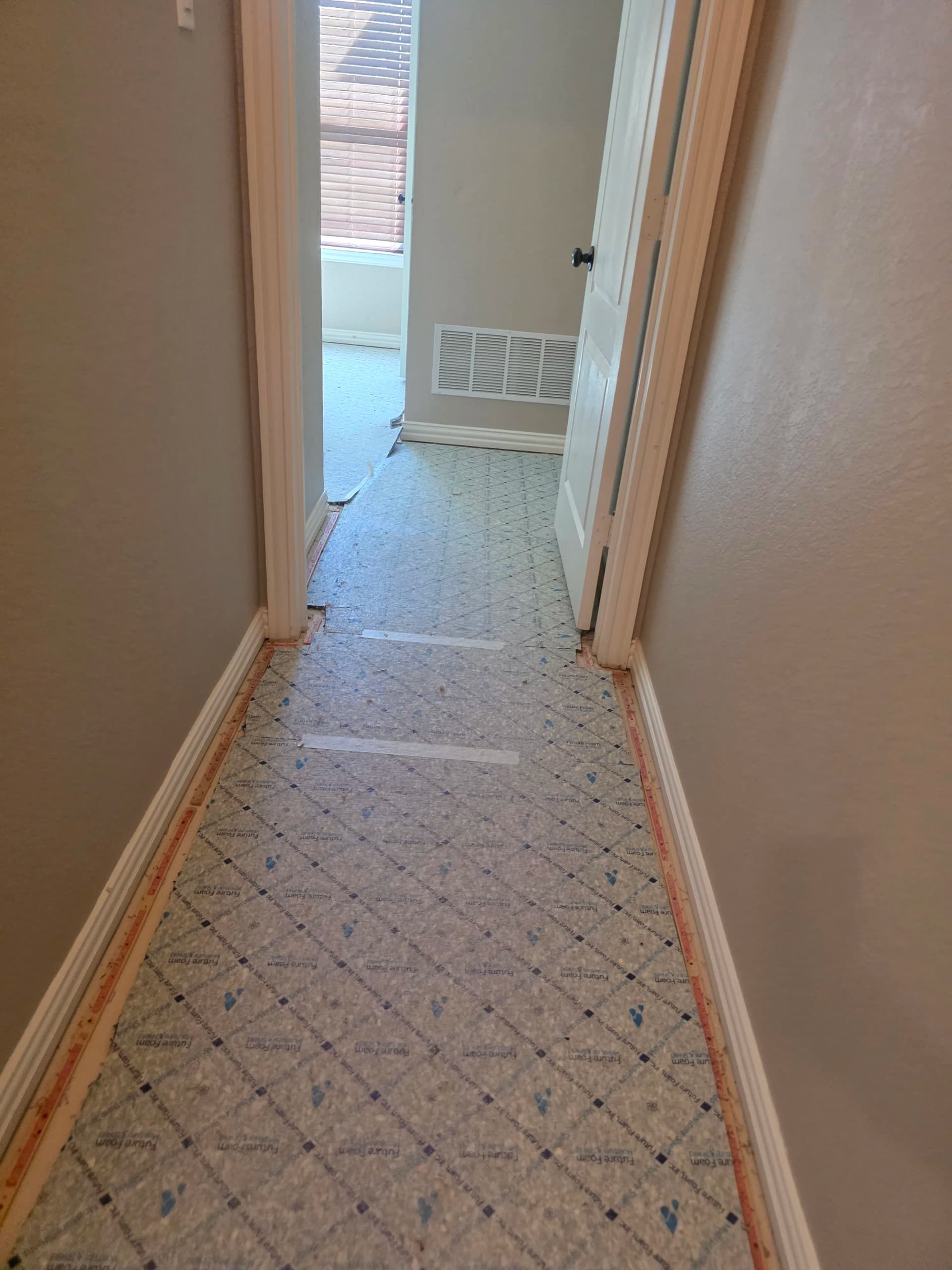 Gallery photos for Over 1,500 Sq Ft of Plank Flooring Completed in Midlothian Before Move-In: Image #2