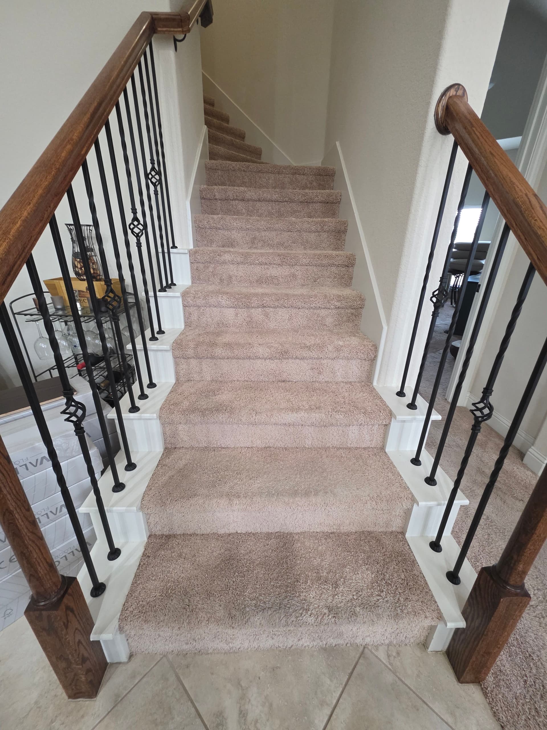 Gallery photos for Carpet to Engineered Wood Floor Installation in Waxahachie: Image #6