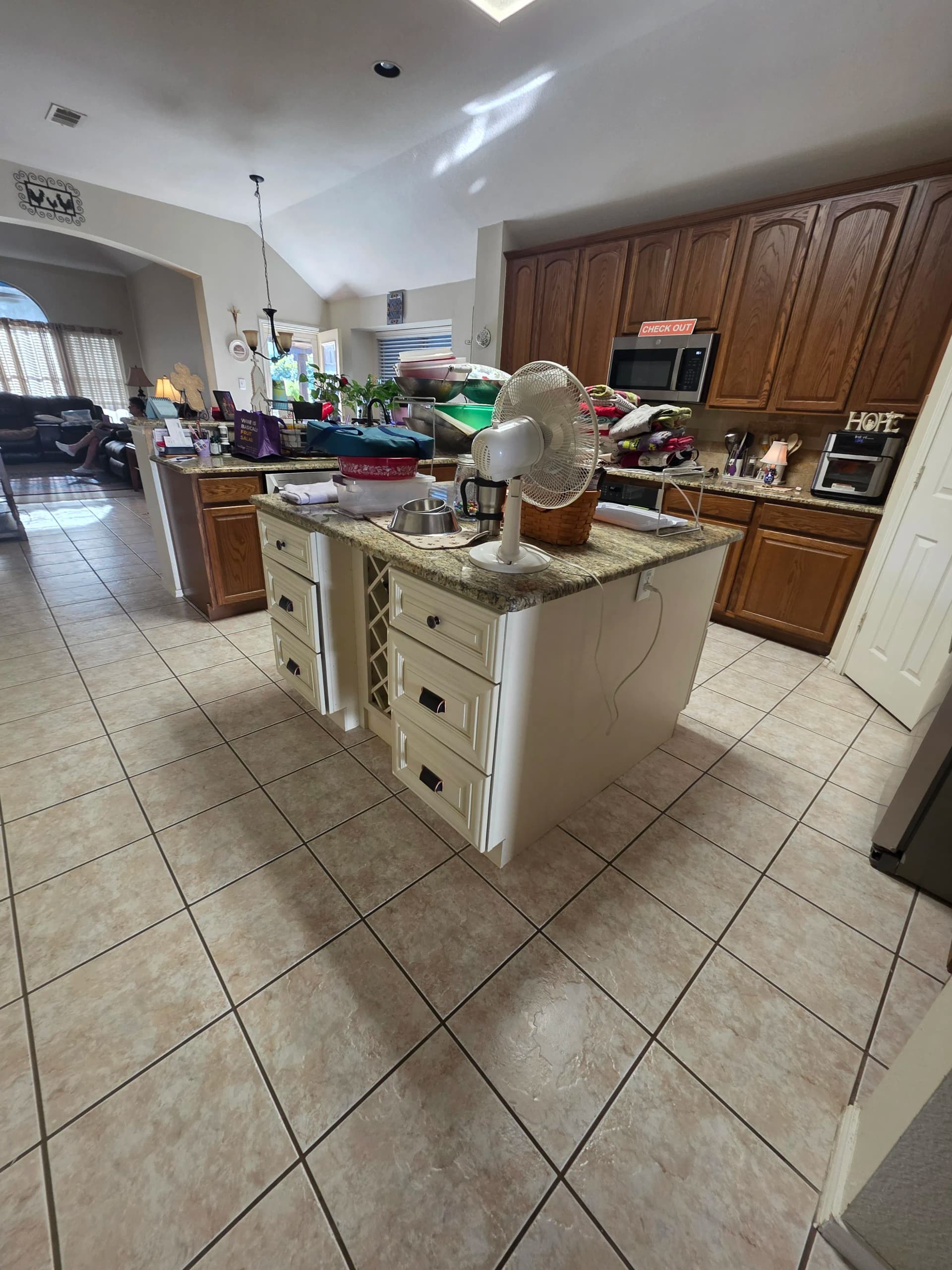 Gallery photos for 1,350 Sq Ft Luxury Vinyl Plank Install in McKinney TX: Image #4