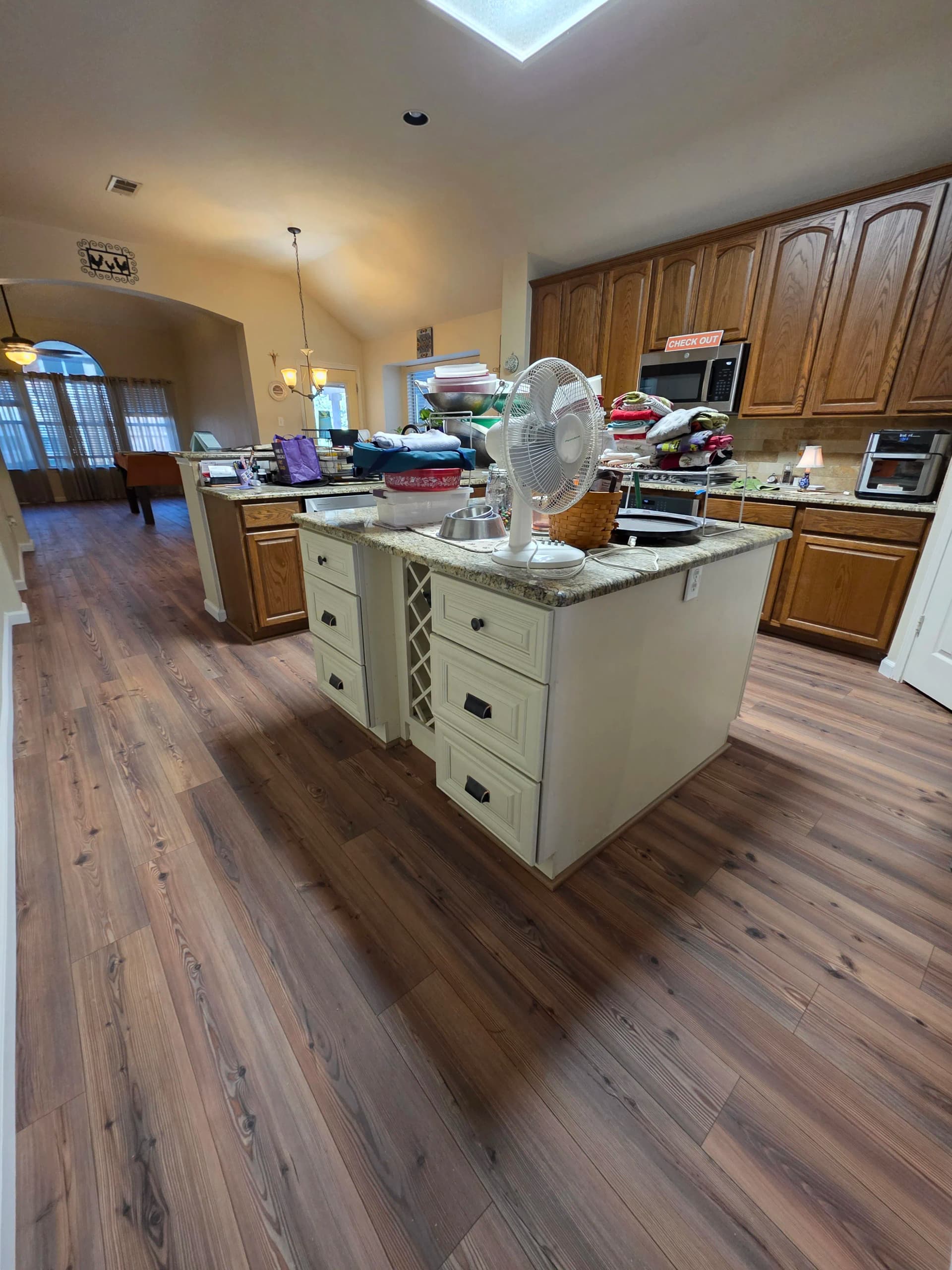 Gallery photos for 1,350 Sq Ft Luxury Vinyl Plank Install in McKinney TX: Image #7