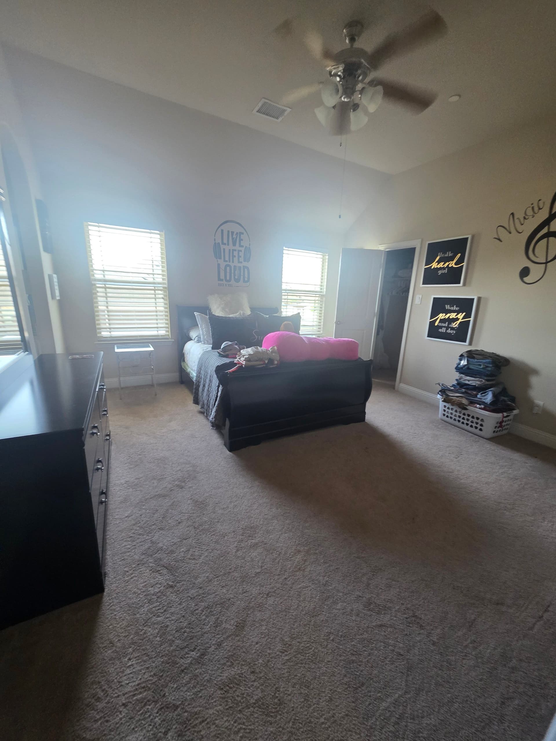 Gallery photos for Full Second Floor Carpet Replacement in Allen TX: Image #4