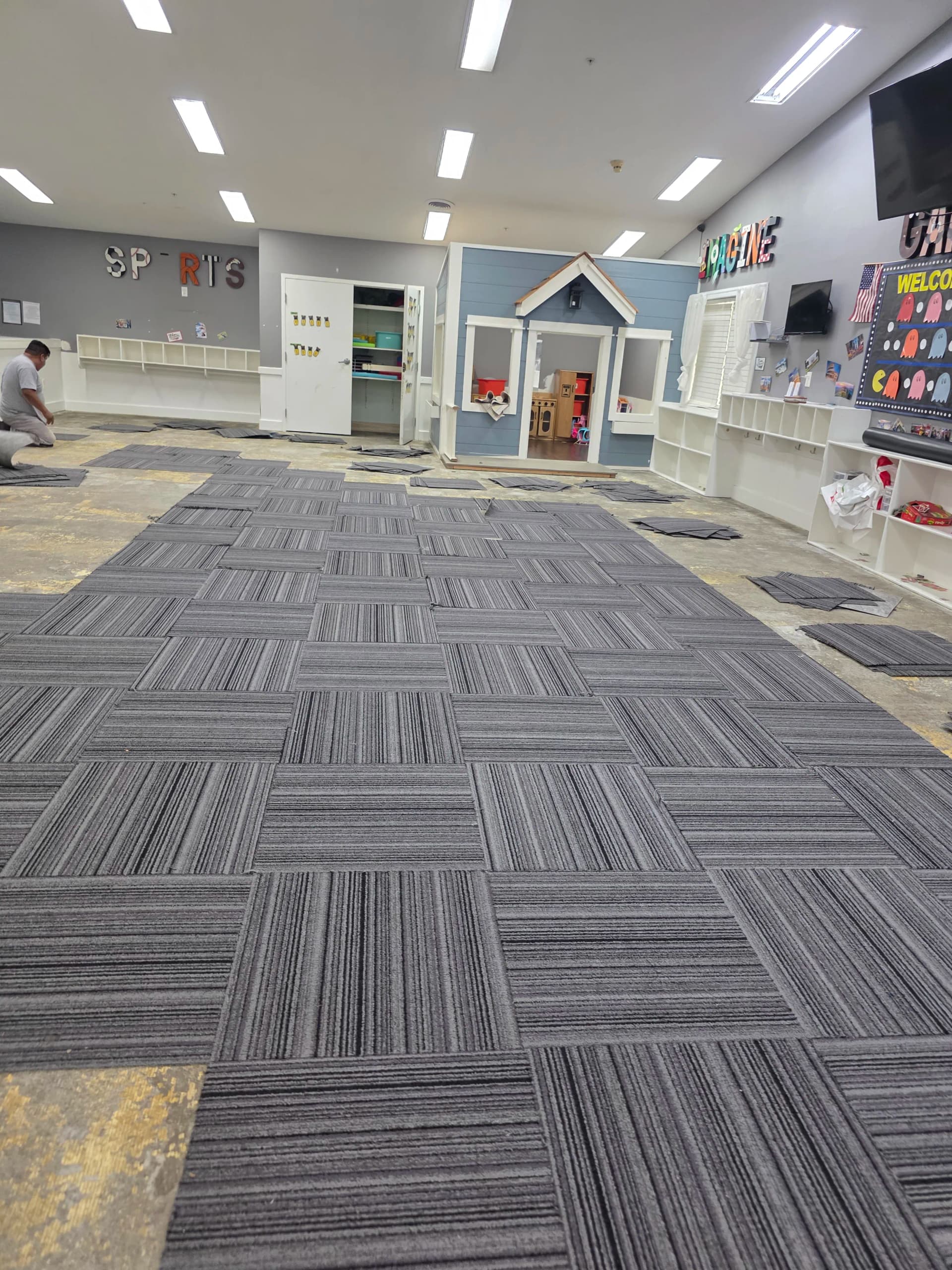 Gallery photos for Carpet Tile and Broadloom Install at a McKinney Kids Facility: Image #4