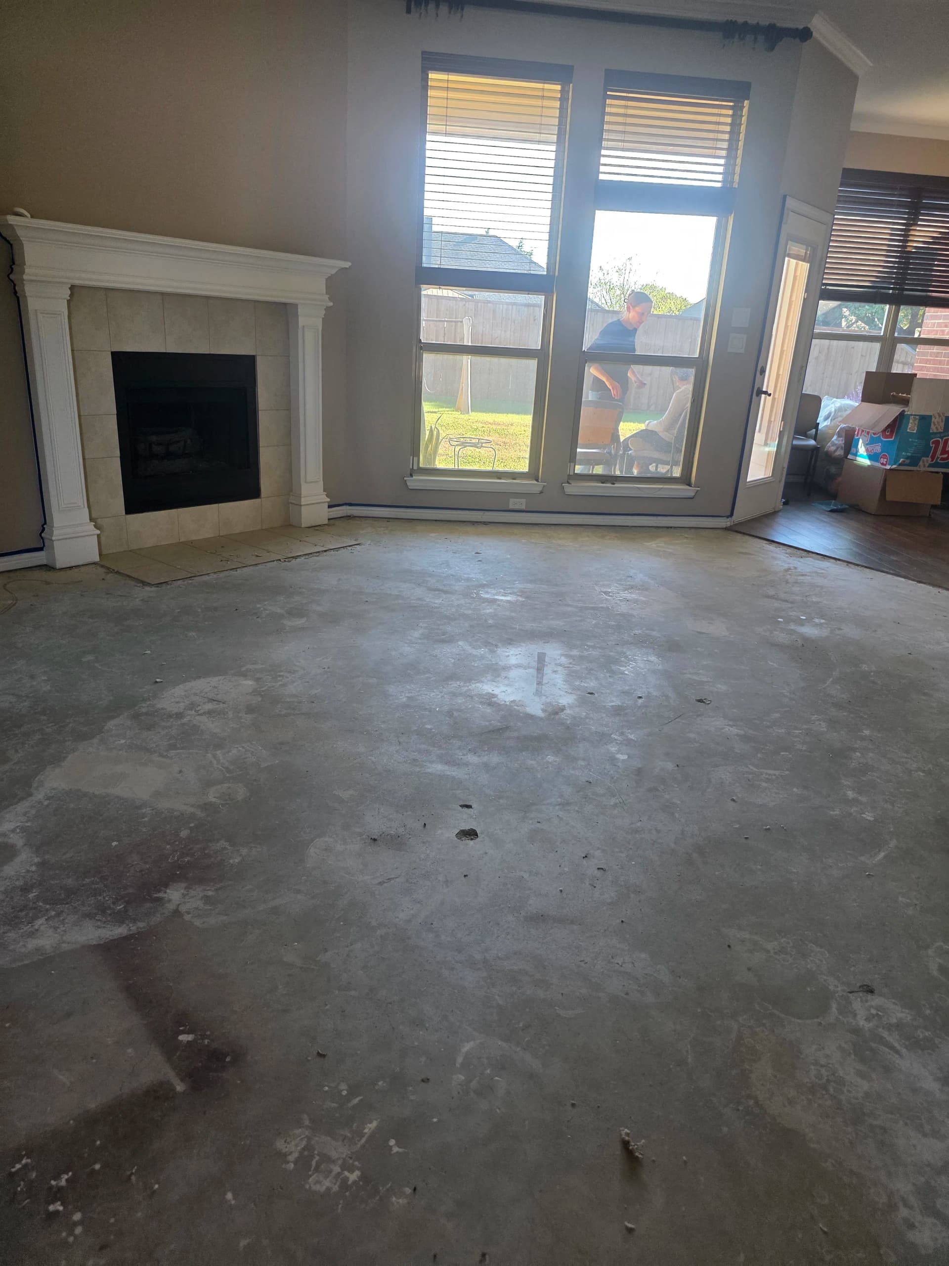 Gallery photos for Over 1,500 Sq Ft of Plank Flooring Completed in Midlothian Before Move-In: Image #4