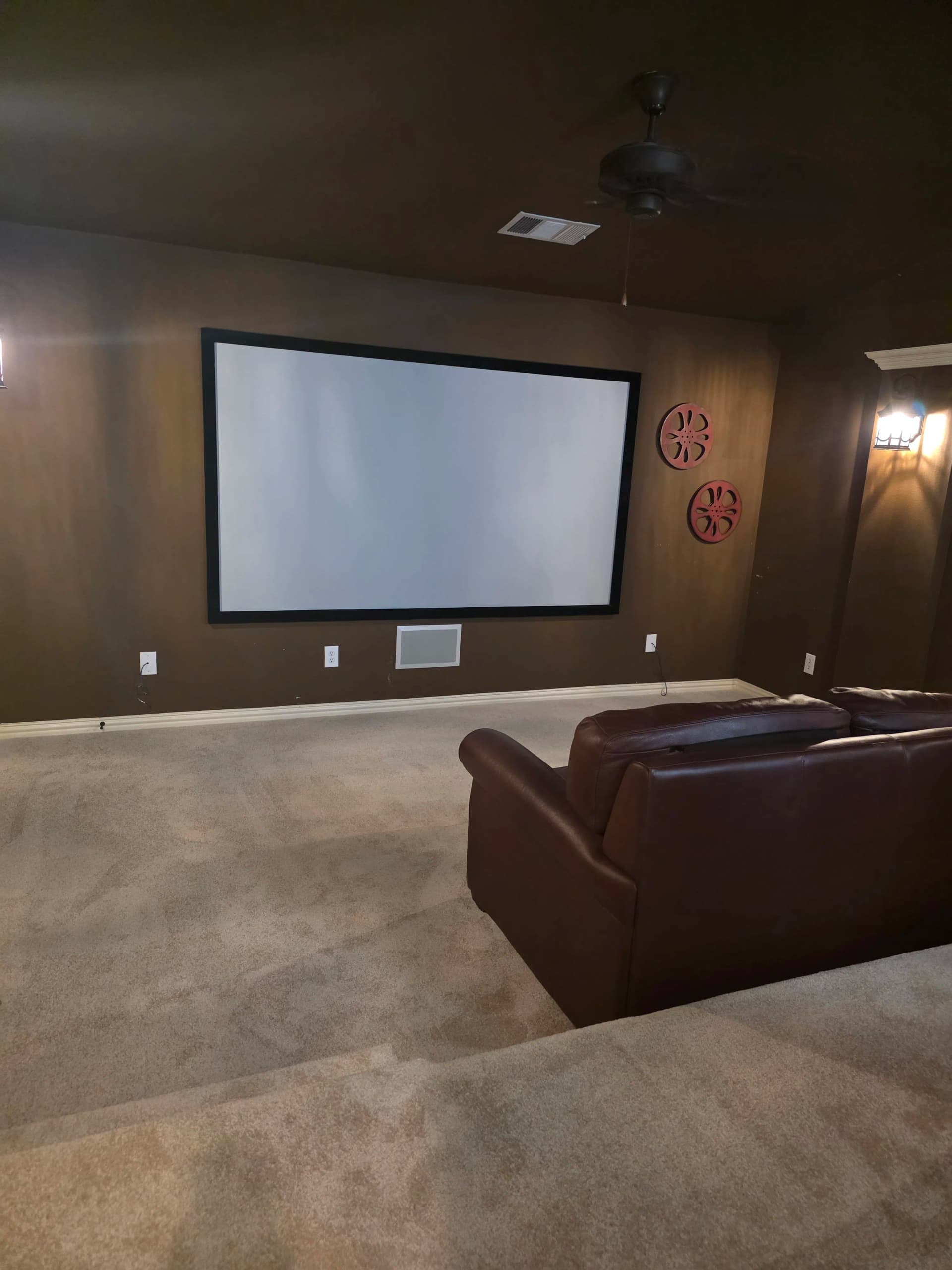 Gallery photos for 250 Yards of Fresh Carpet Across a Full Frisco Home: Image #9