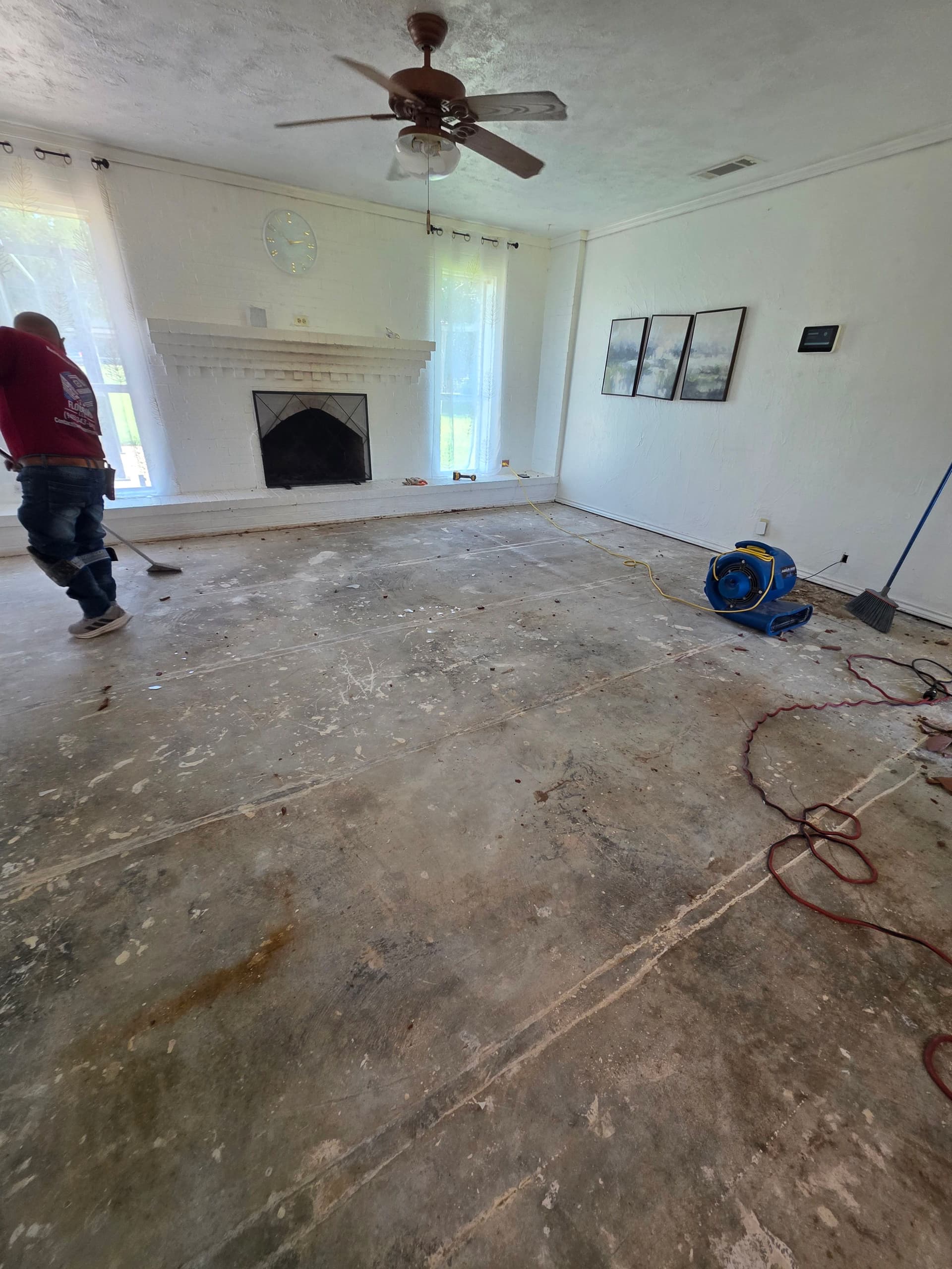 Gallery photos for Laminate Flooring Demo and Install in Waxahachie TX: Image #5