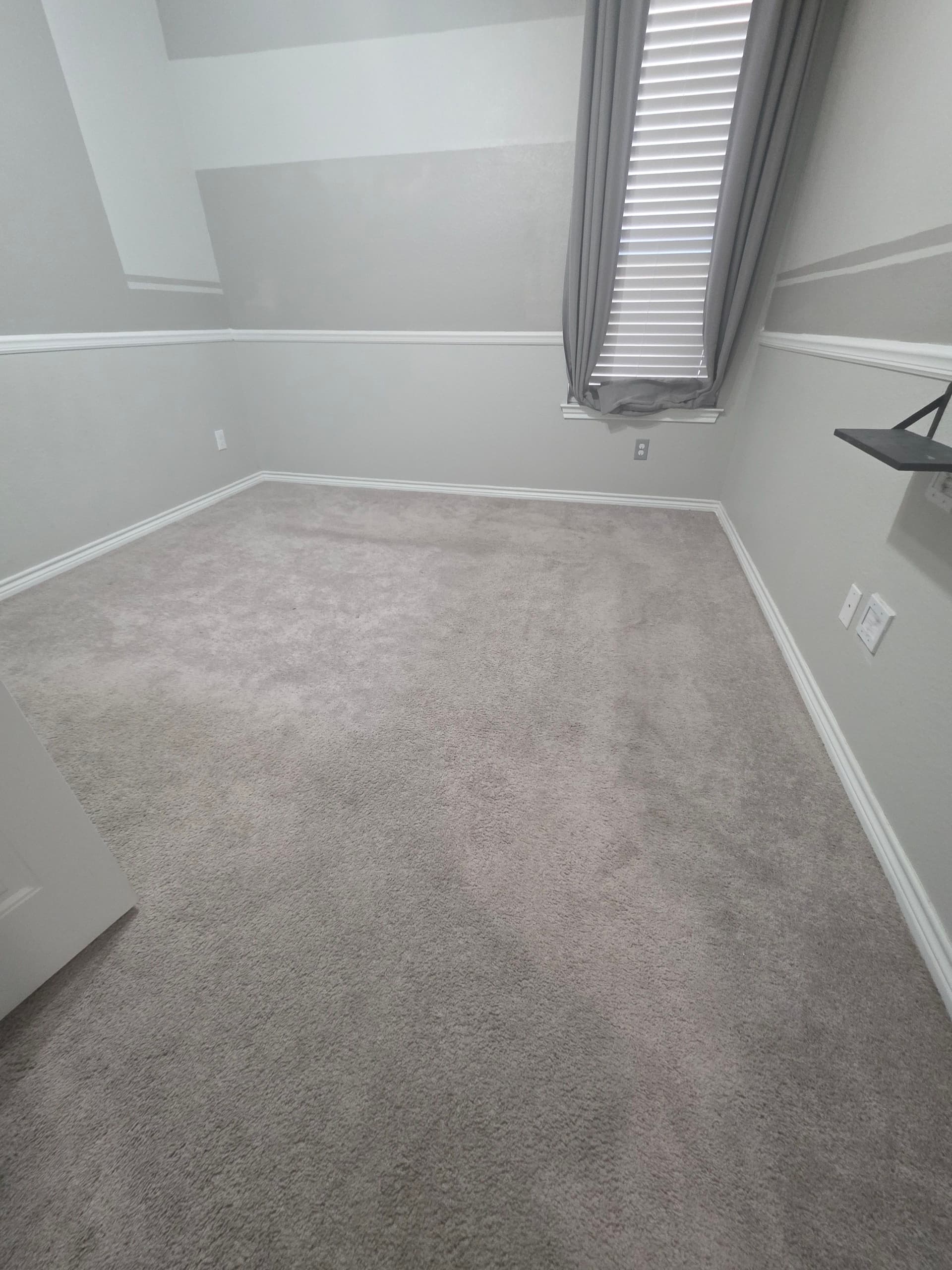Same-Day Carpet Install Knocks Out 40 Yards in Waxahachie image