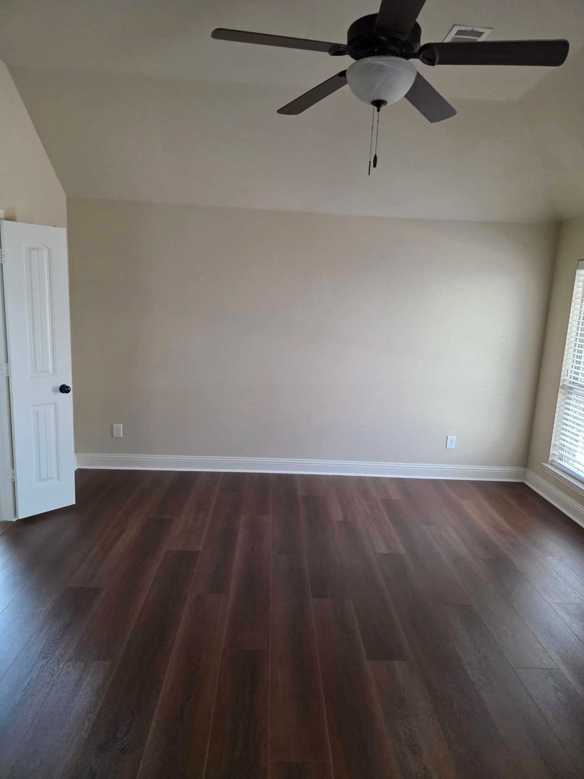 Gallery photos for Carpet to LVP Bedroom Flooring Install in Midlothian: Image #6
