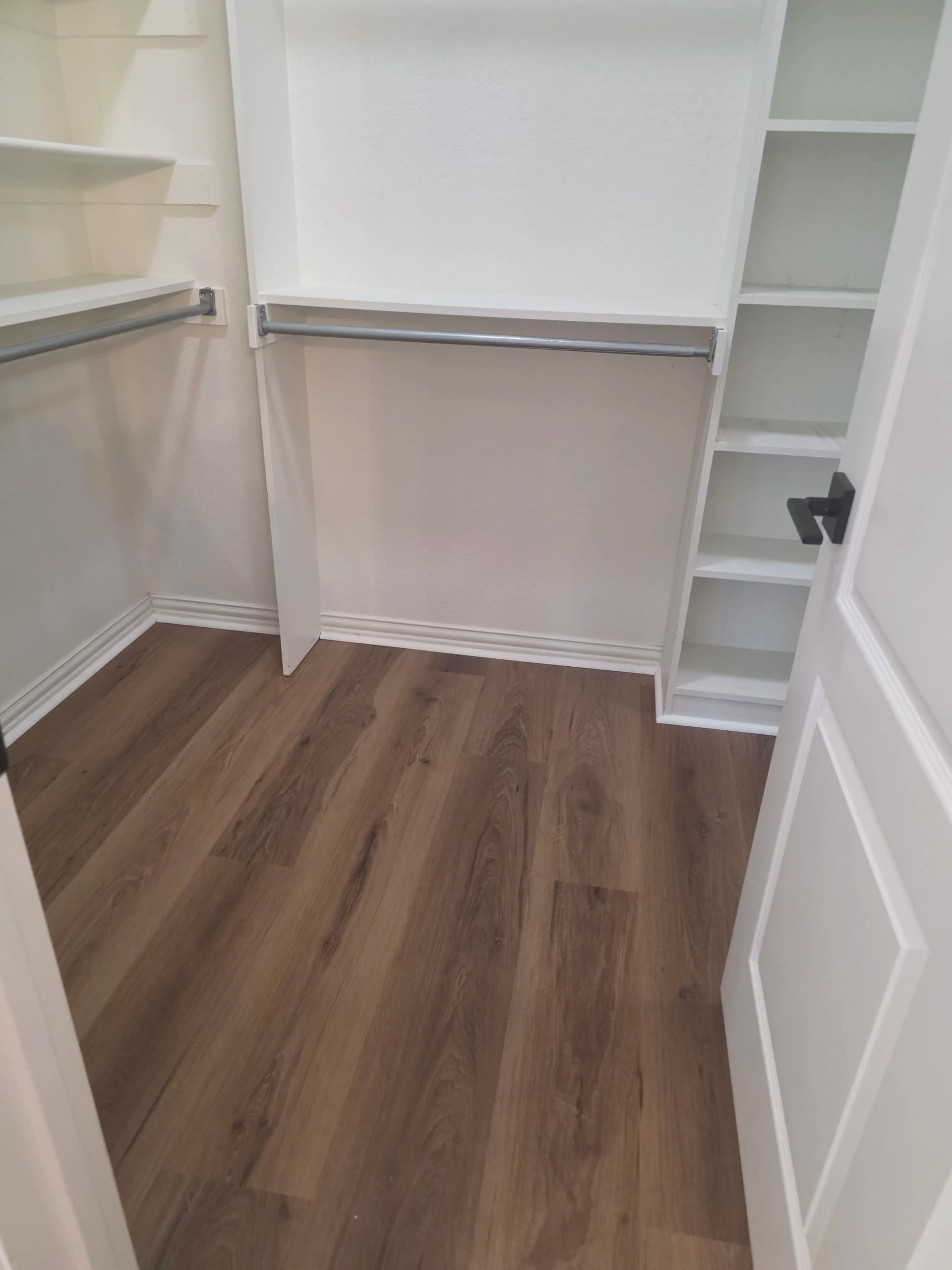 Gallery photos for Over 1,500 Sq Ft of Plank Flooring Completed in Midlothian Before Move-In: Image #9